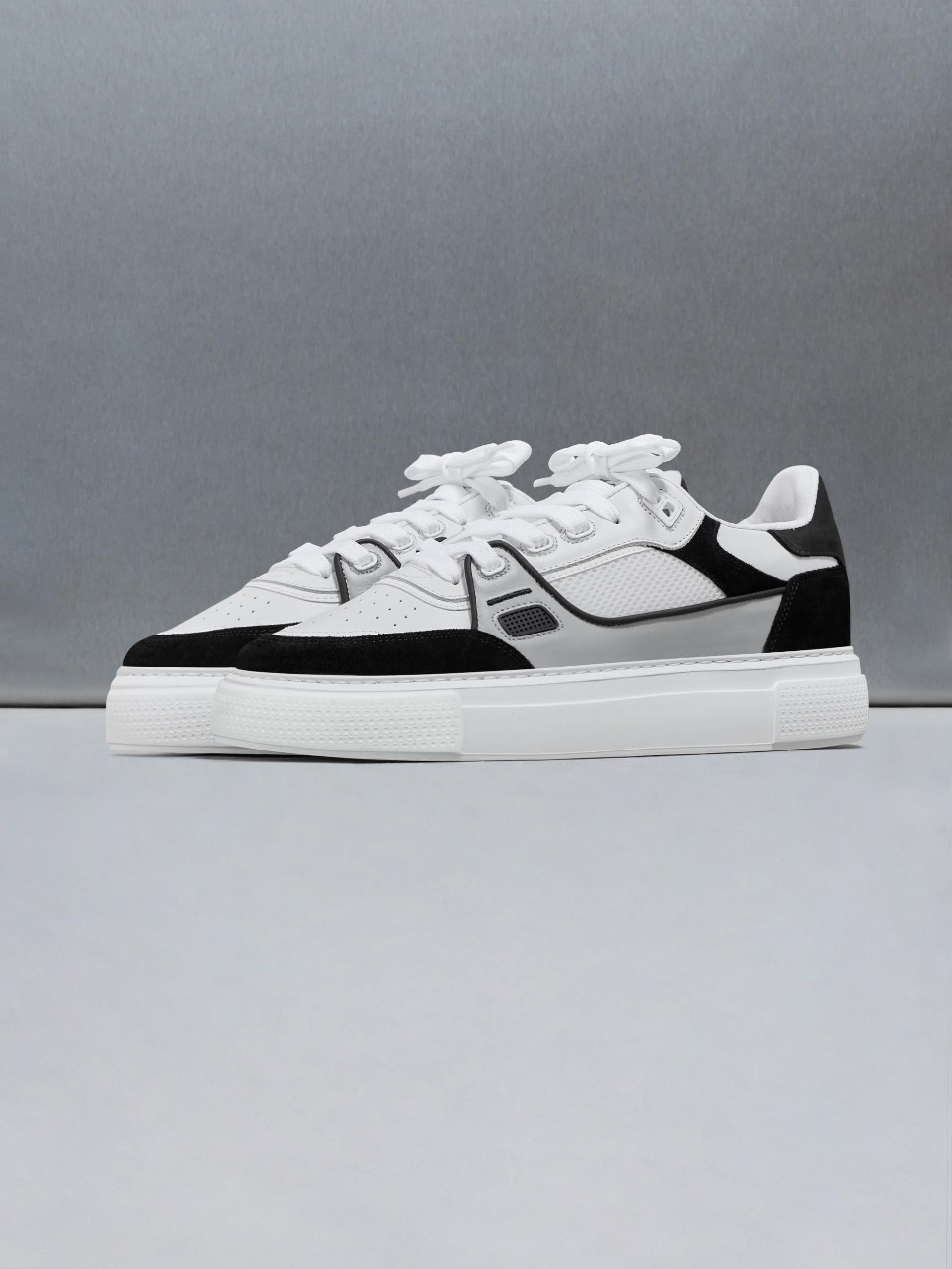 Mens Atlas Trainer in White Black