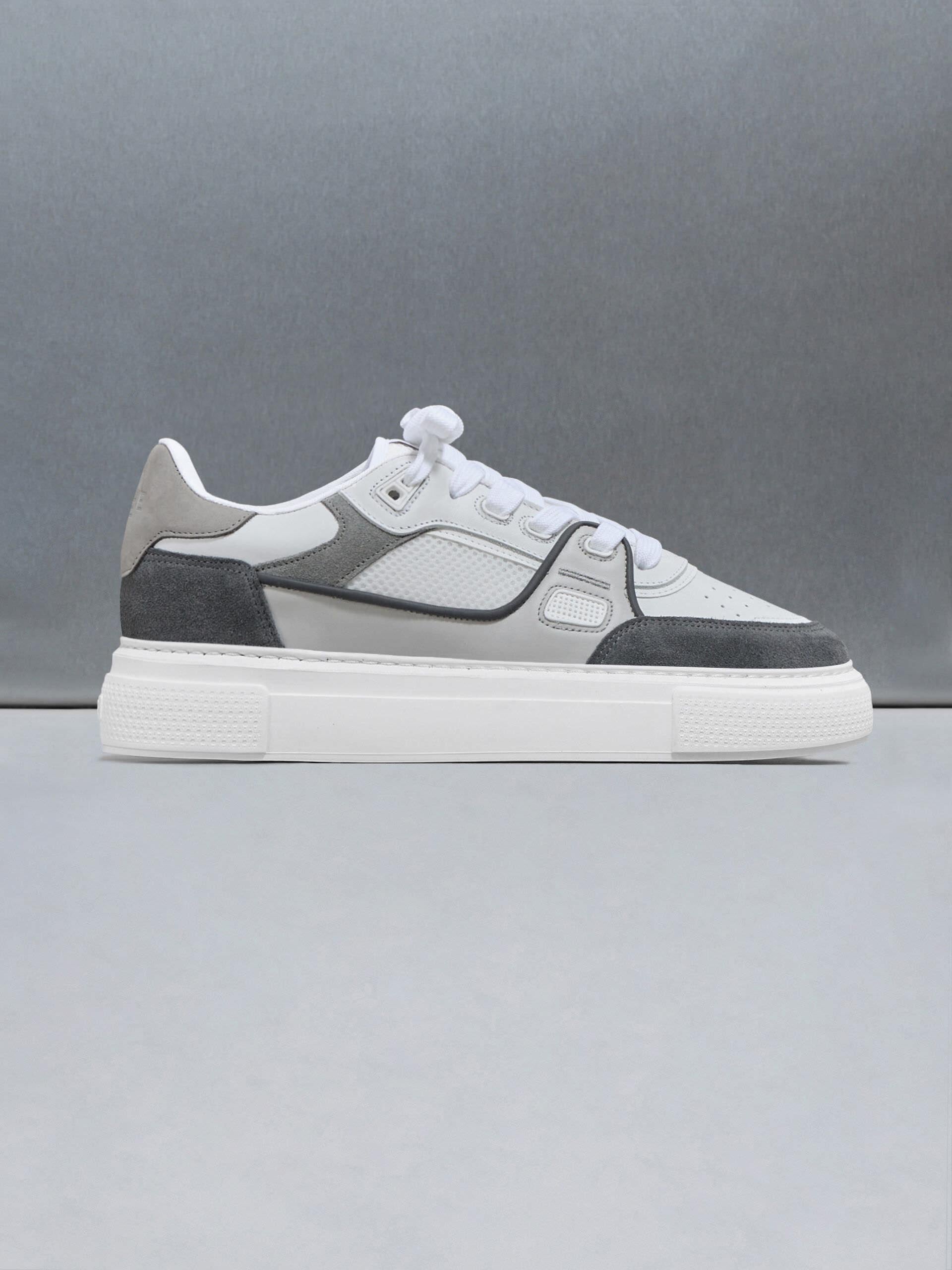 Mens Atlas Trainer in White Grey