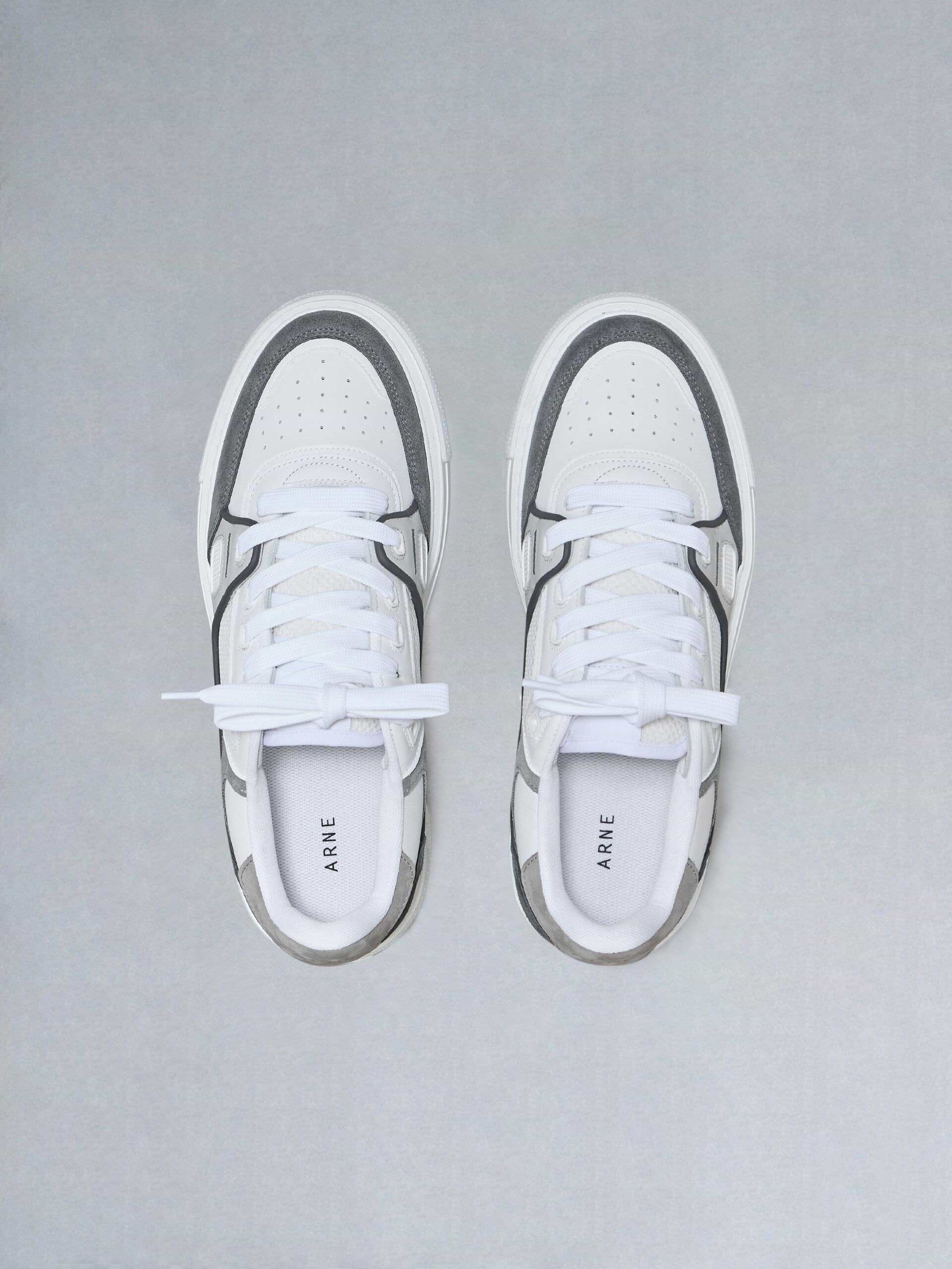 Atlas Trainer in White Grey