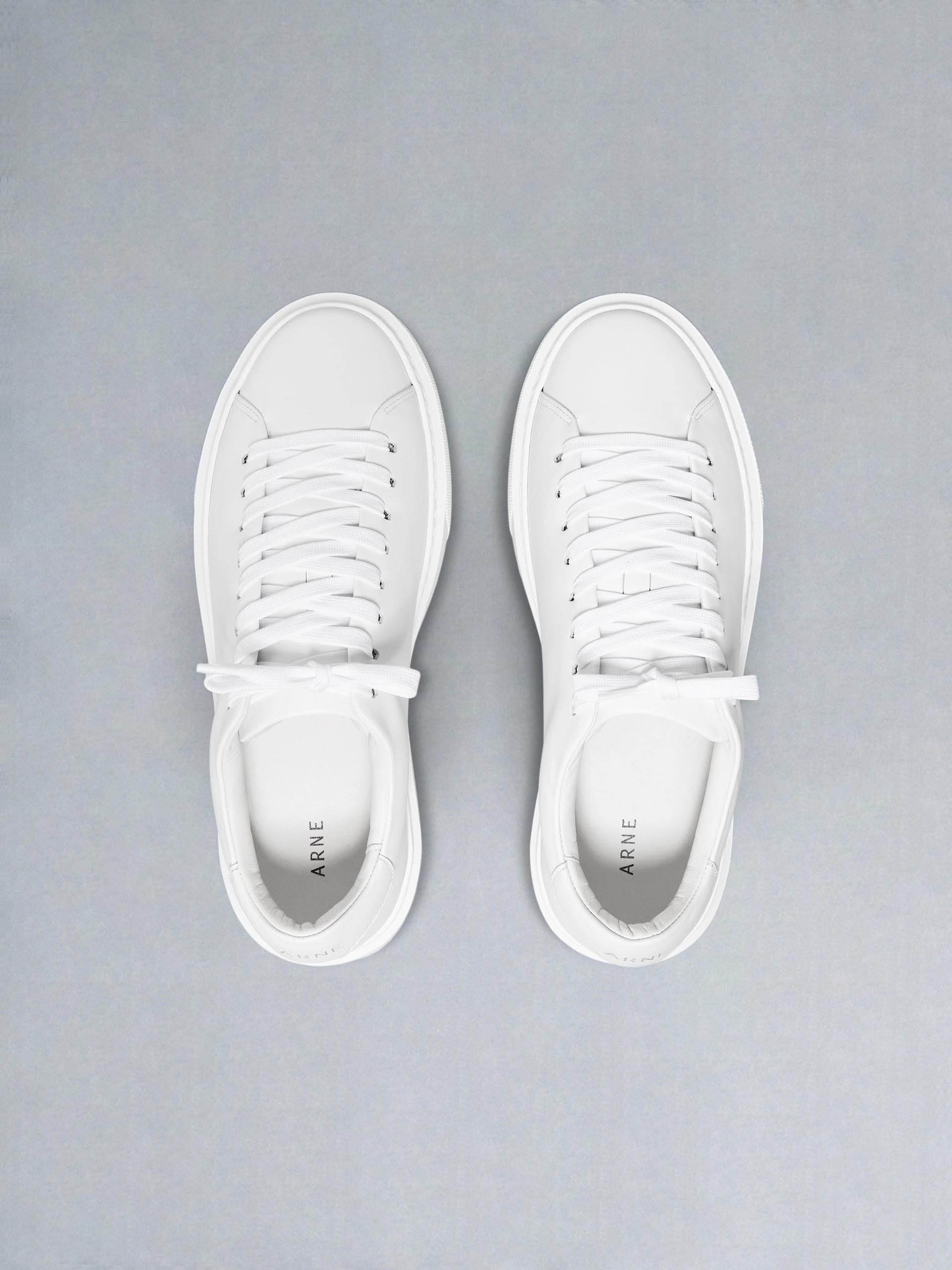 Mens Basic Essential Leather Trainer in White