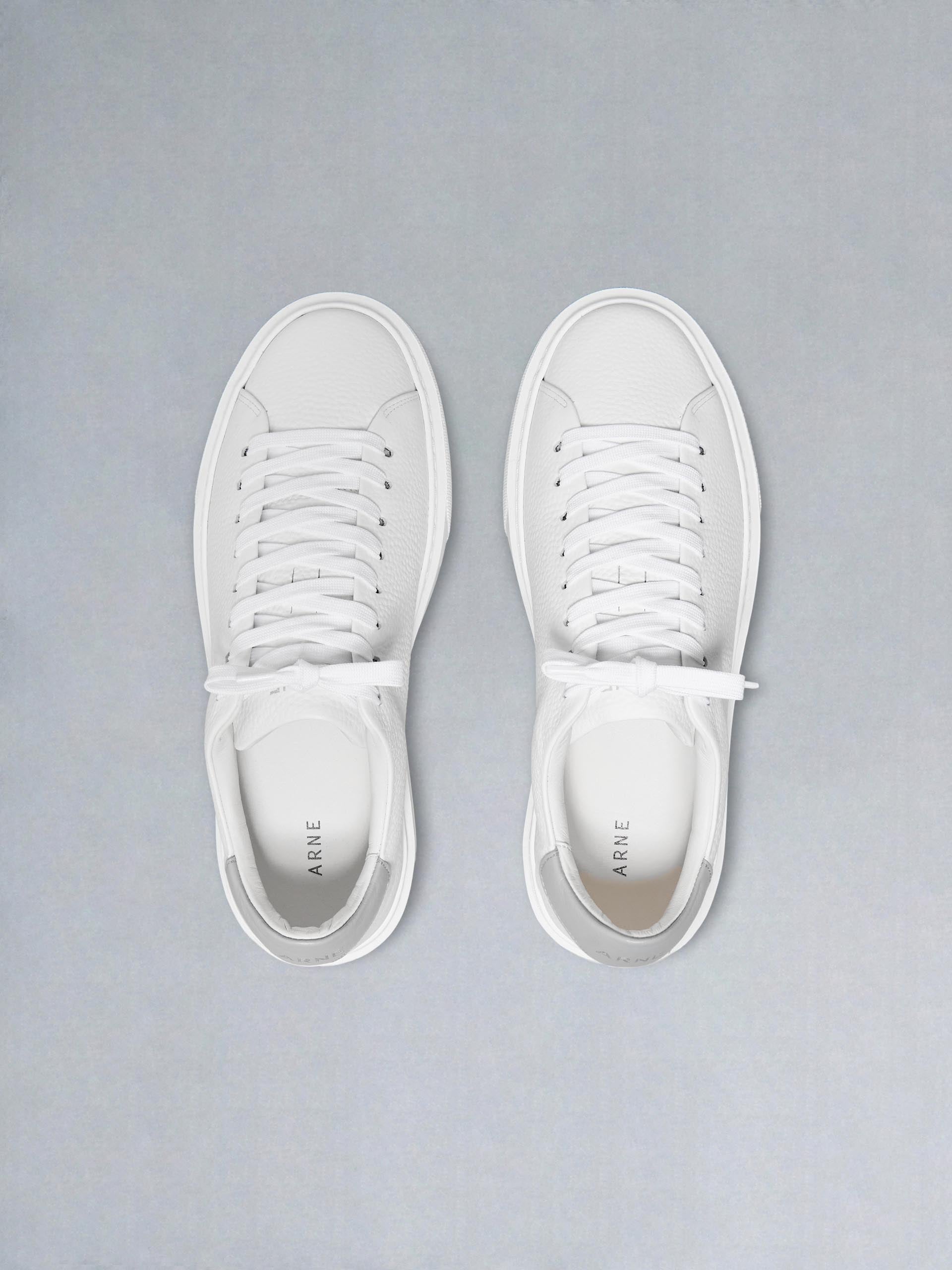Mens Basic Essential Leather Trainer in White Grey