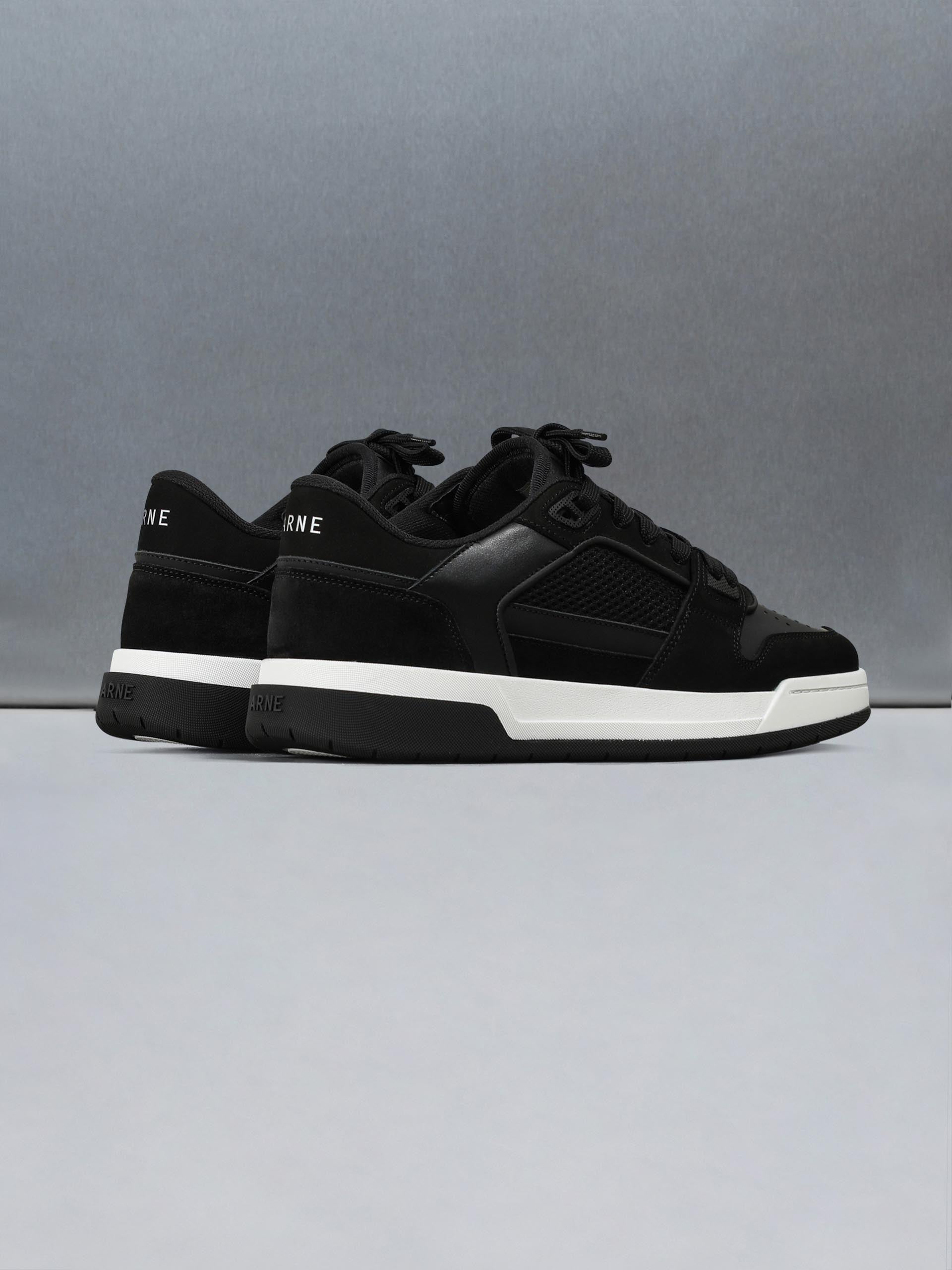 Mens Basket Trainer in Black
