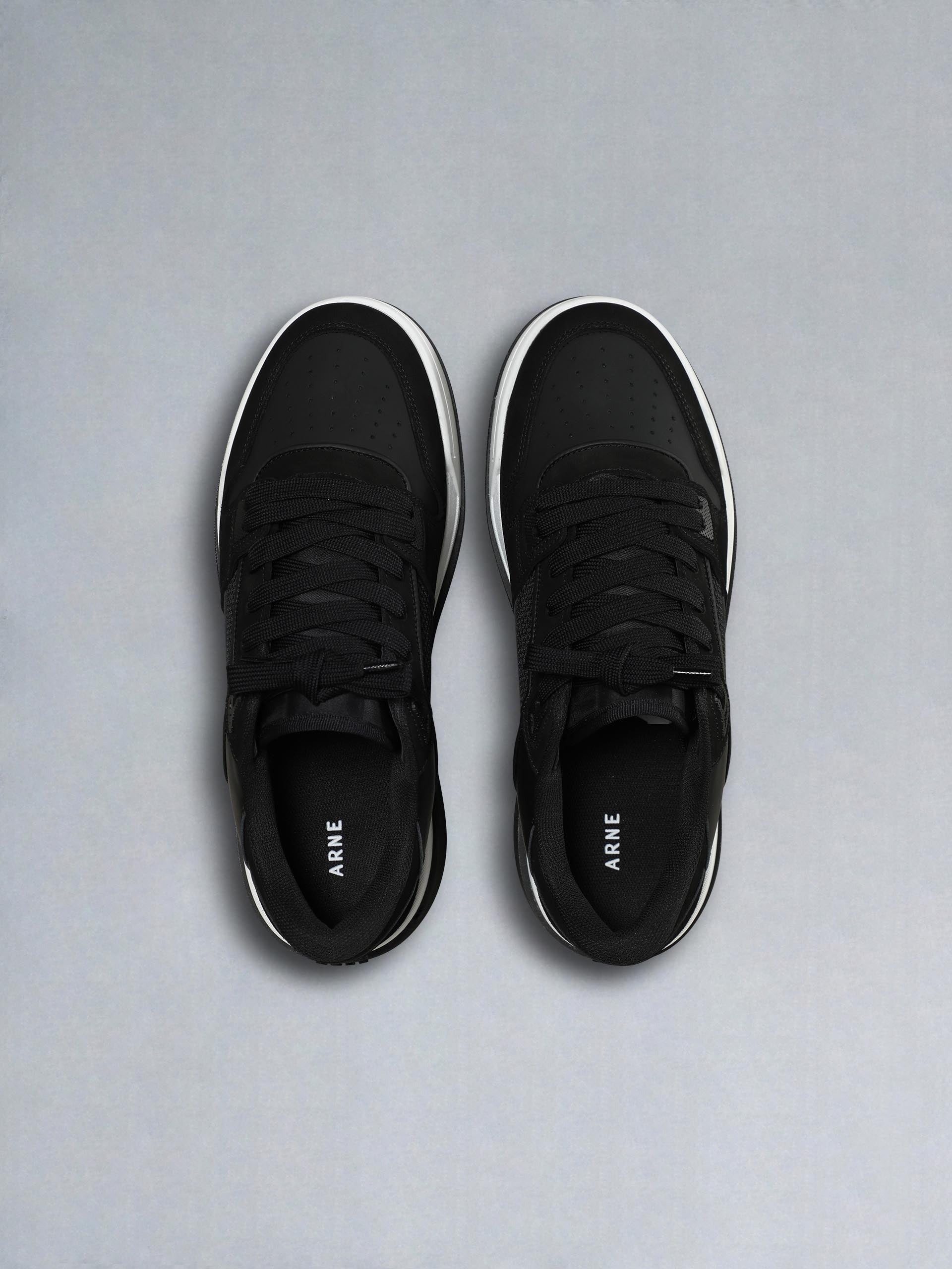 Mens Basket Trainer in Black