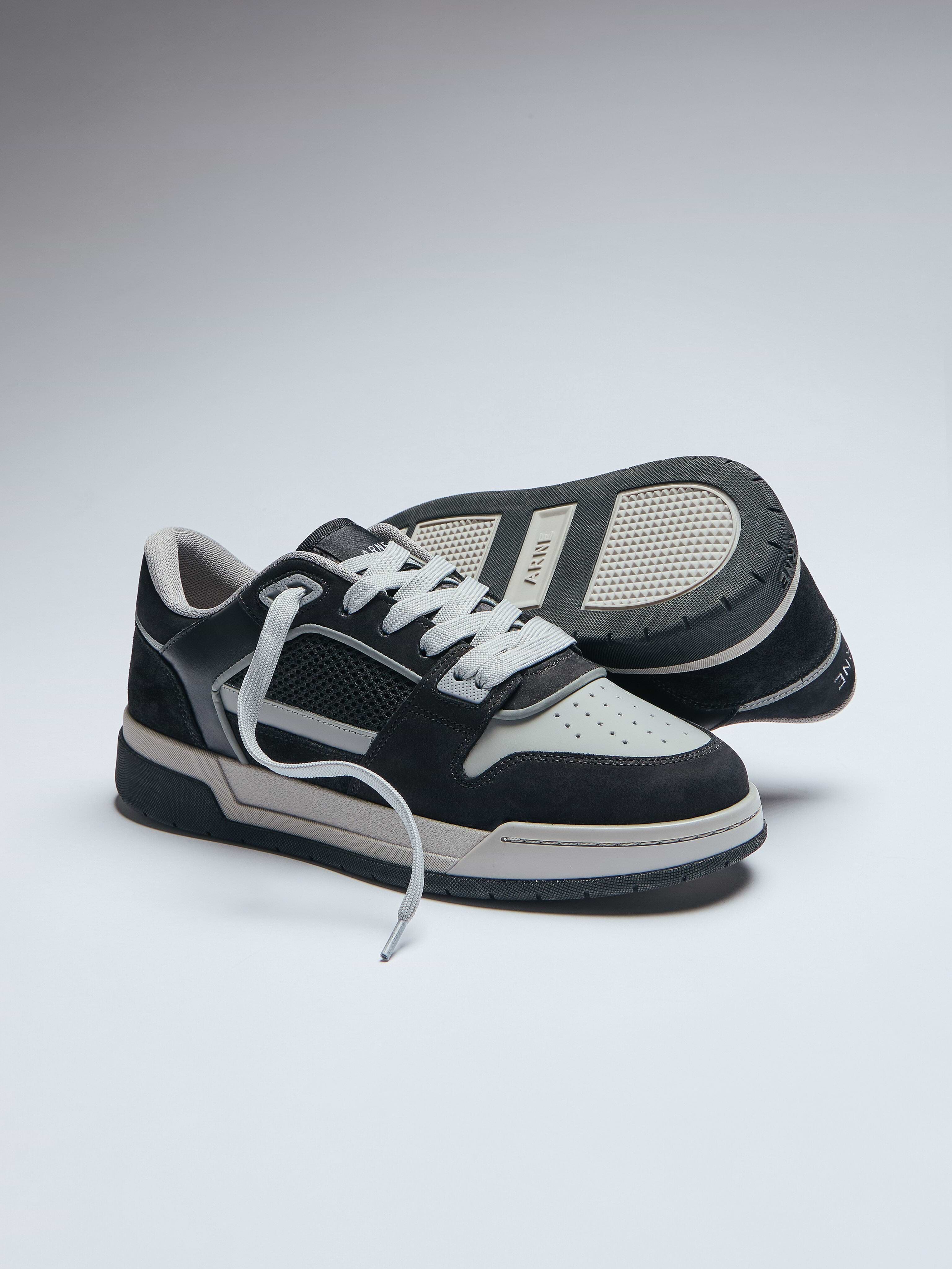 Mens Basket Trainer in Black Grey