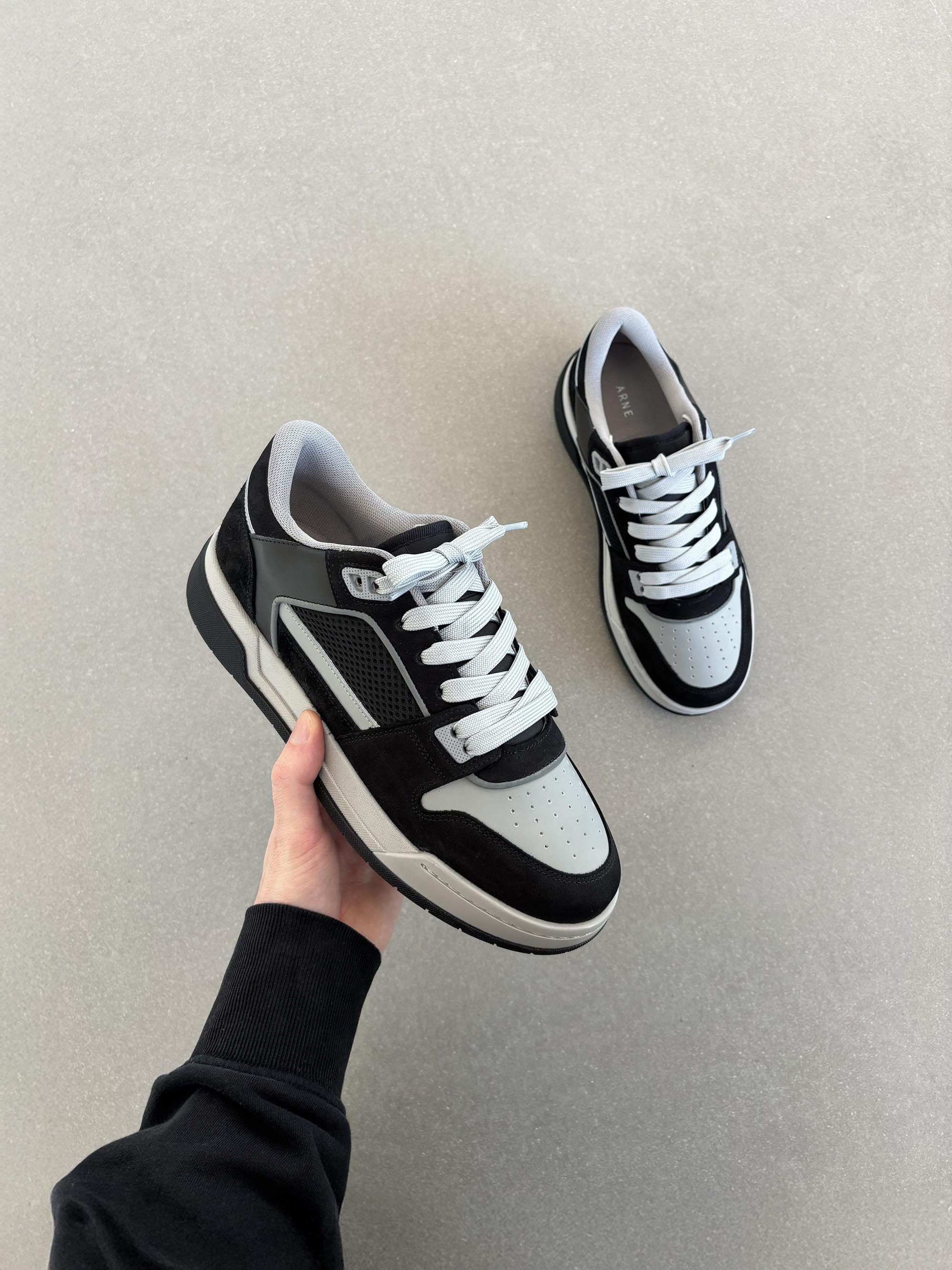 Mens Basket Trainer in Black Grey