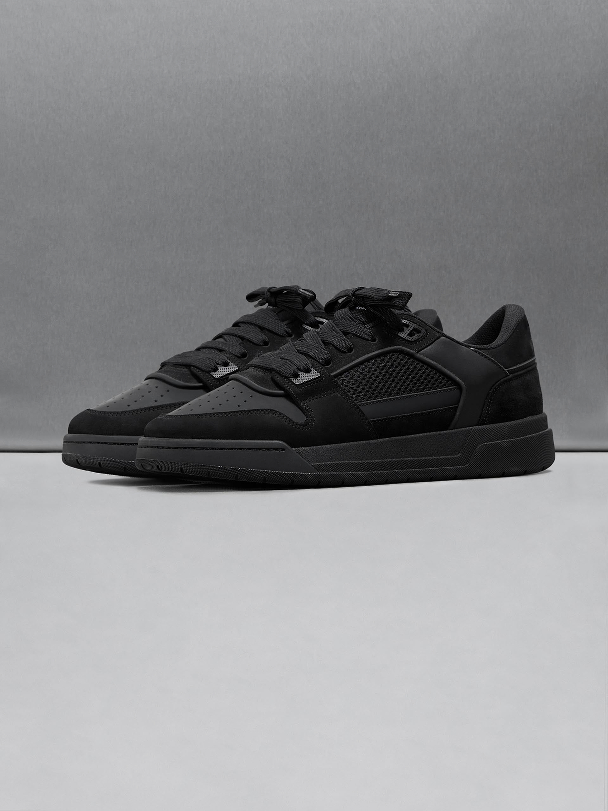 Basket Trainer in Triple Black | ARNE US
