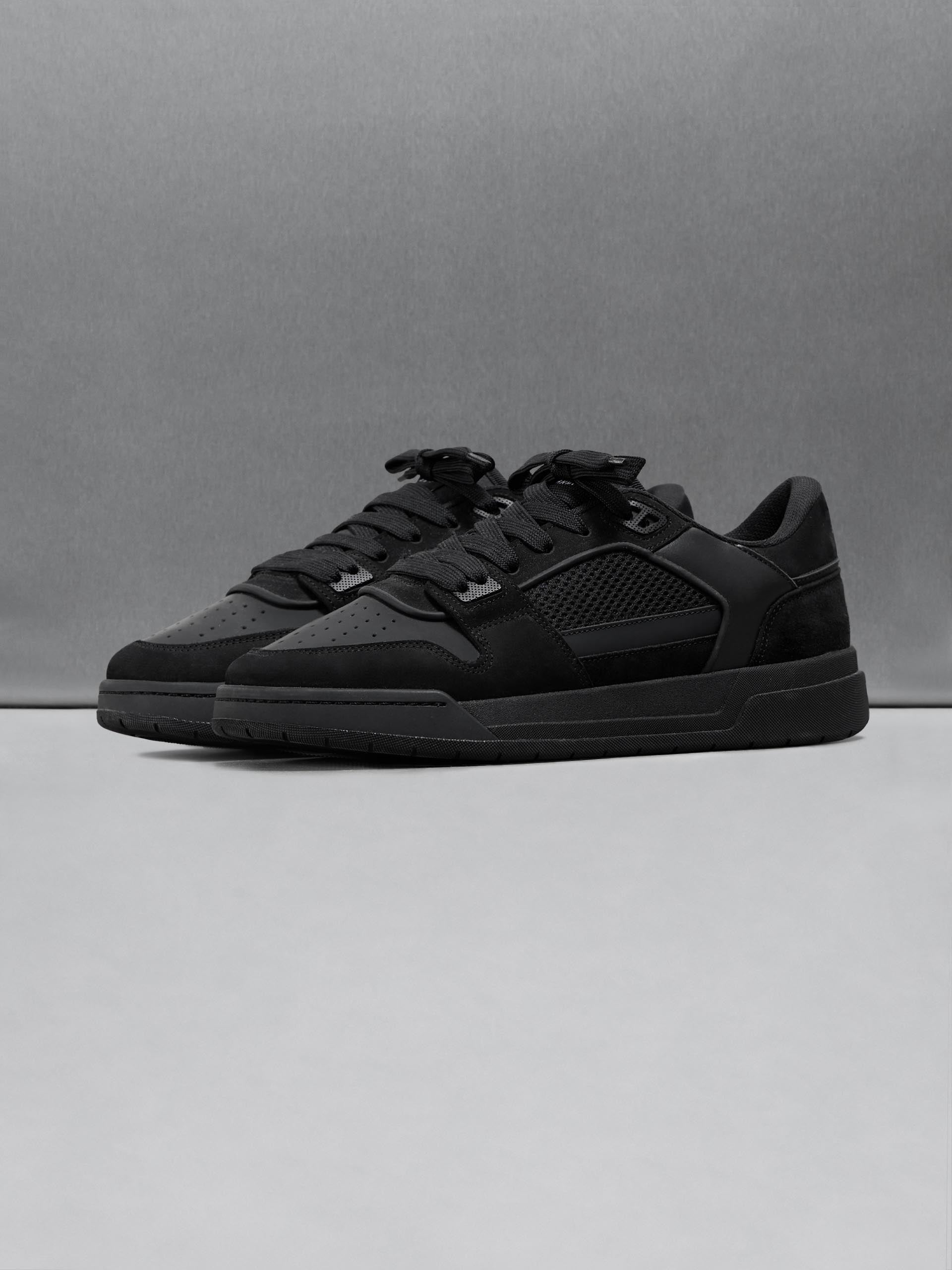 Mens Basket Trainer in Triple Black
