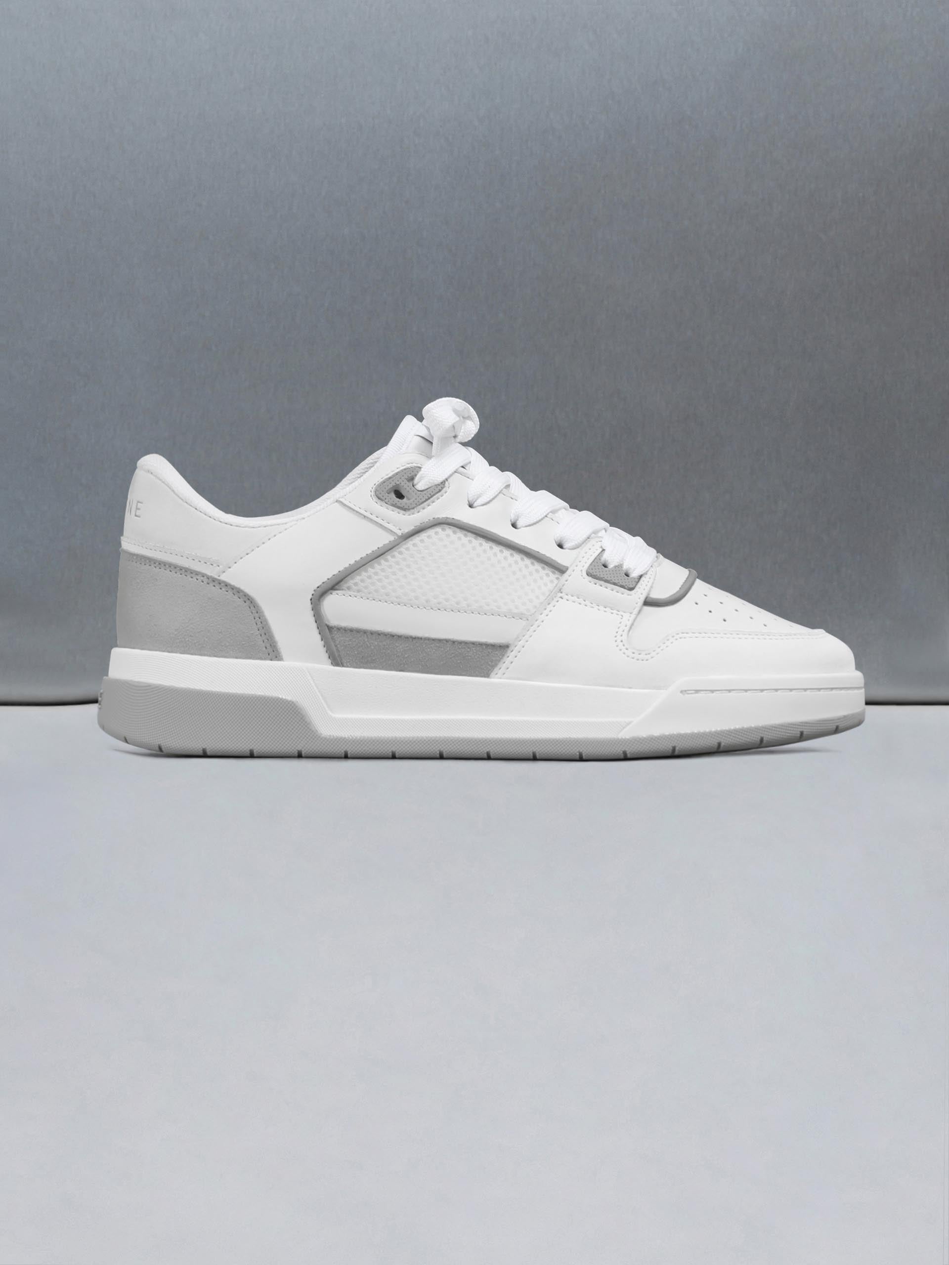 Mens Basket Trainer in White Grey