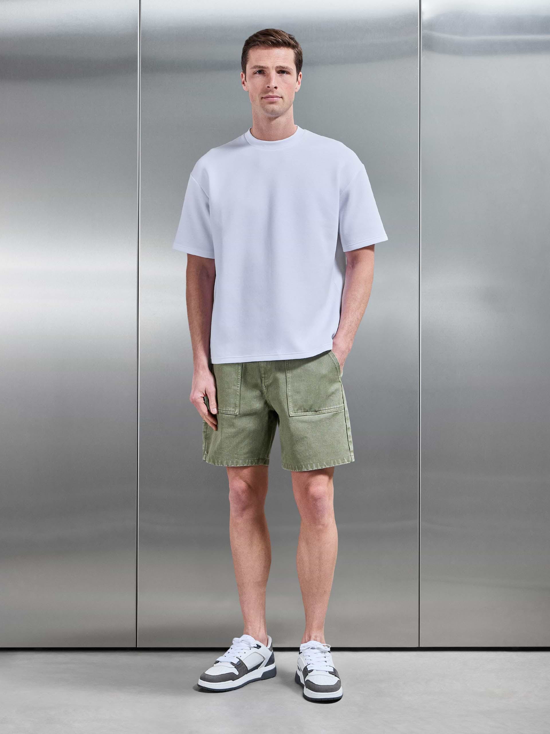 Mens Carpenter Short in Olive