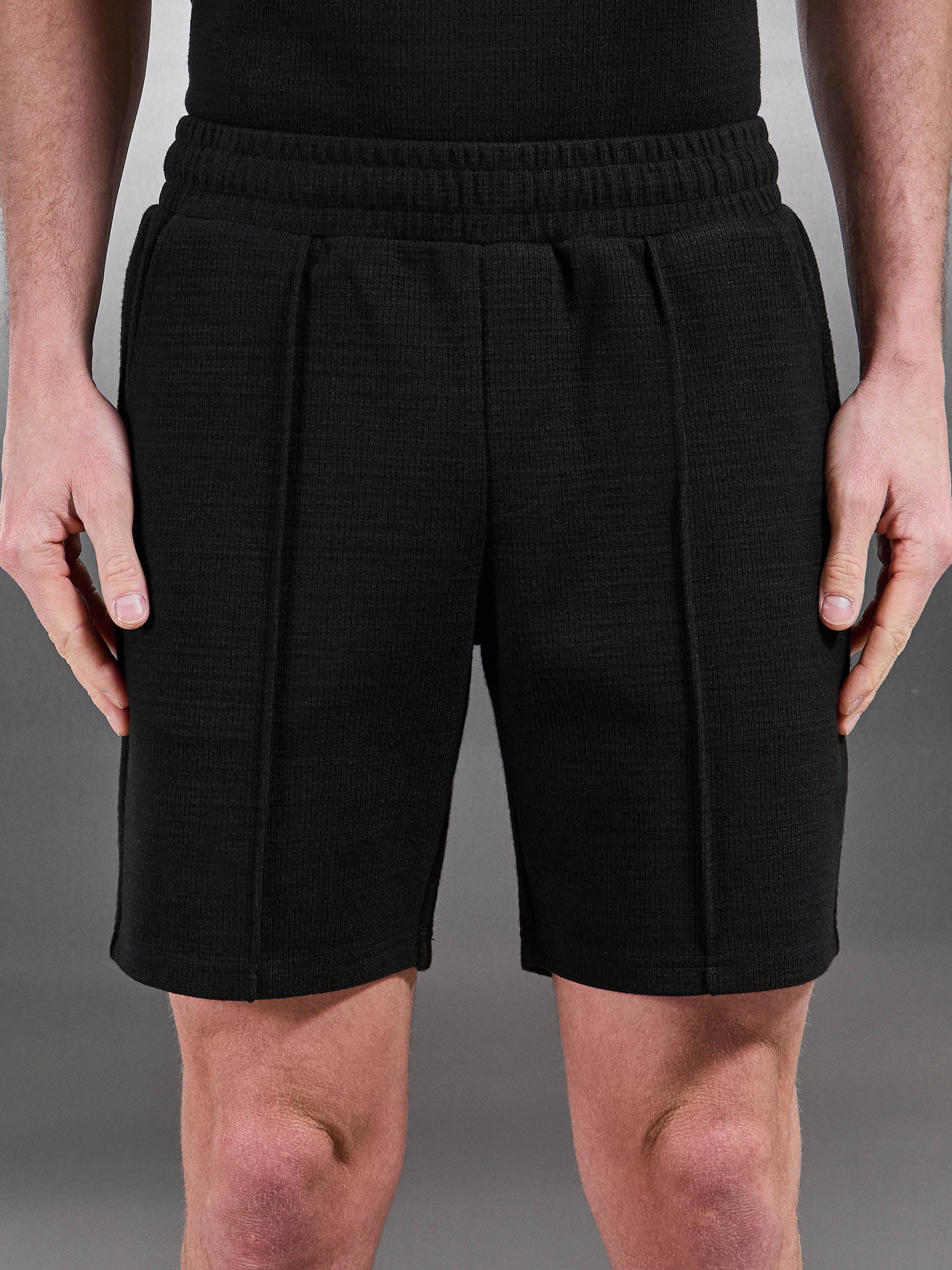 Mens Cavour Textured Short in Black