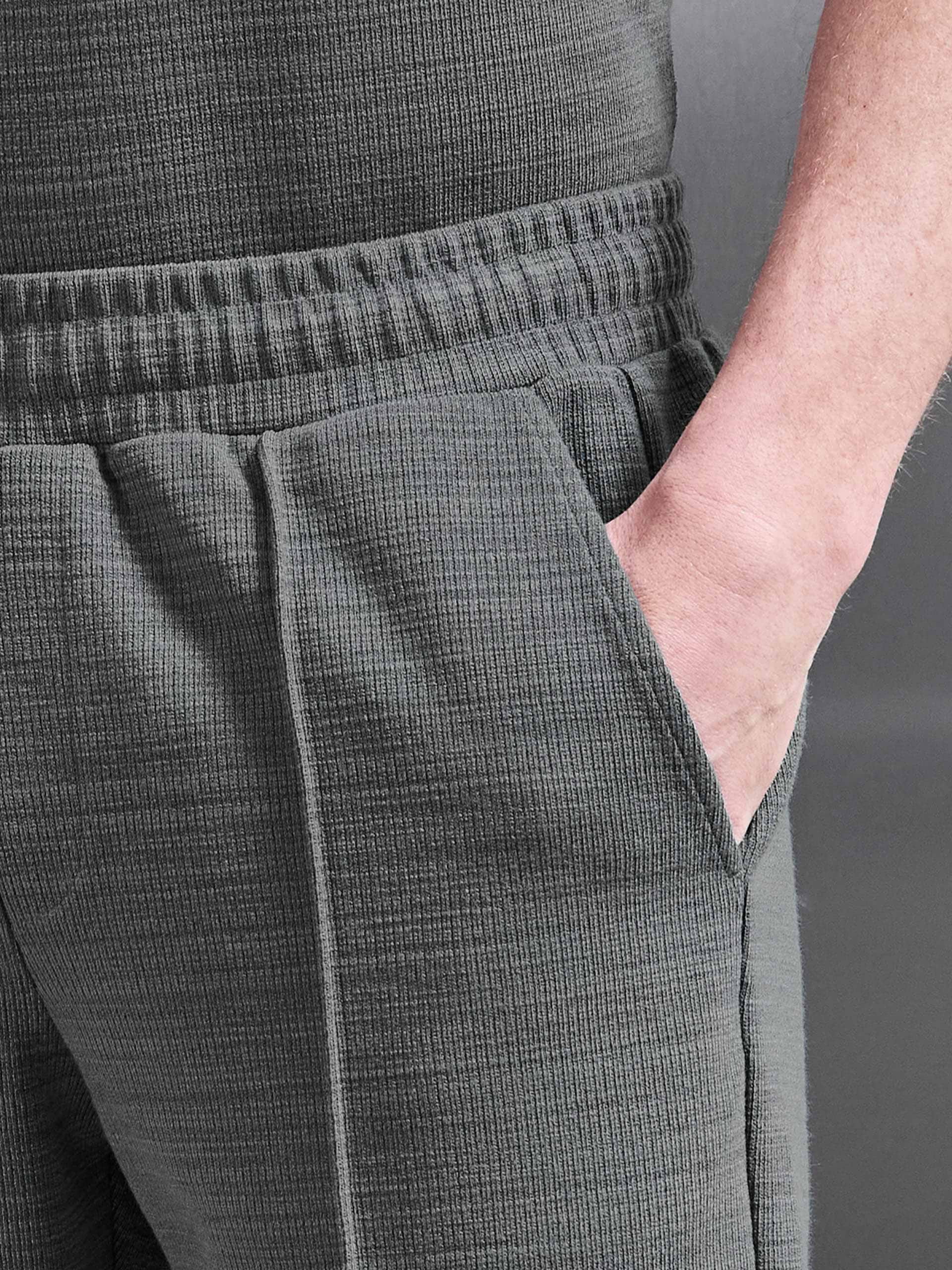 Cavour Textured Short in Grey