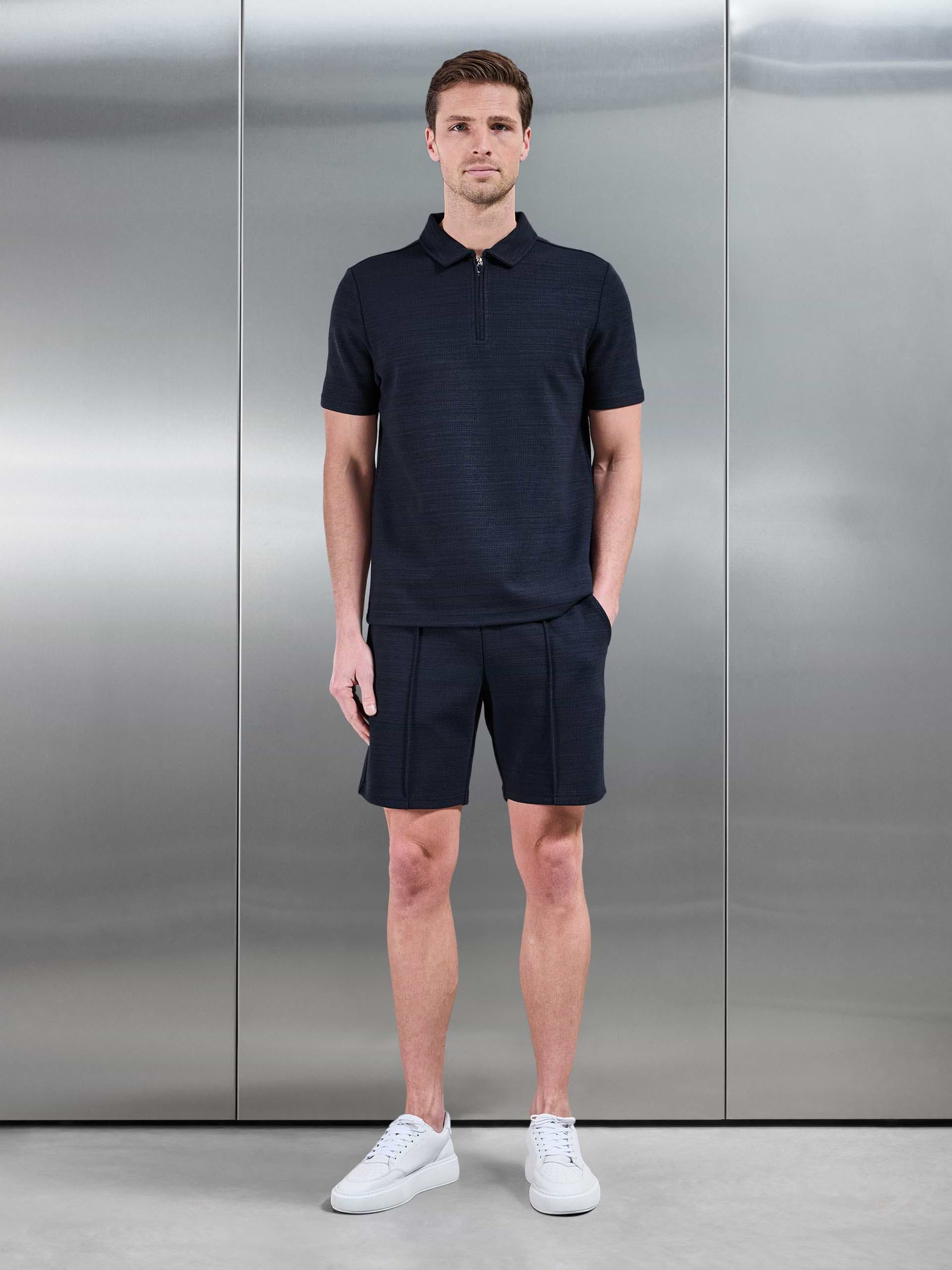 Mens Cavour Textured Short in Navy