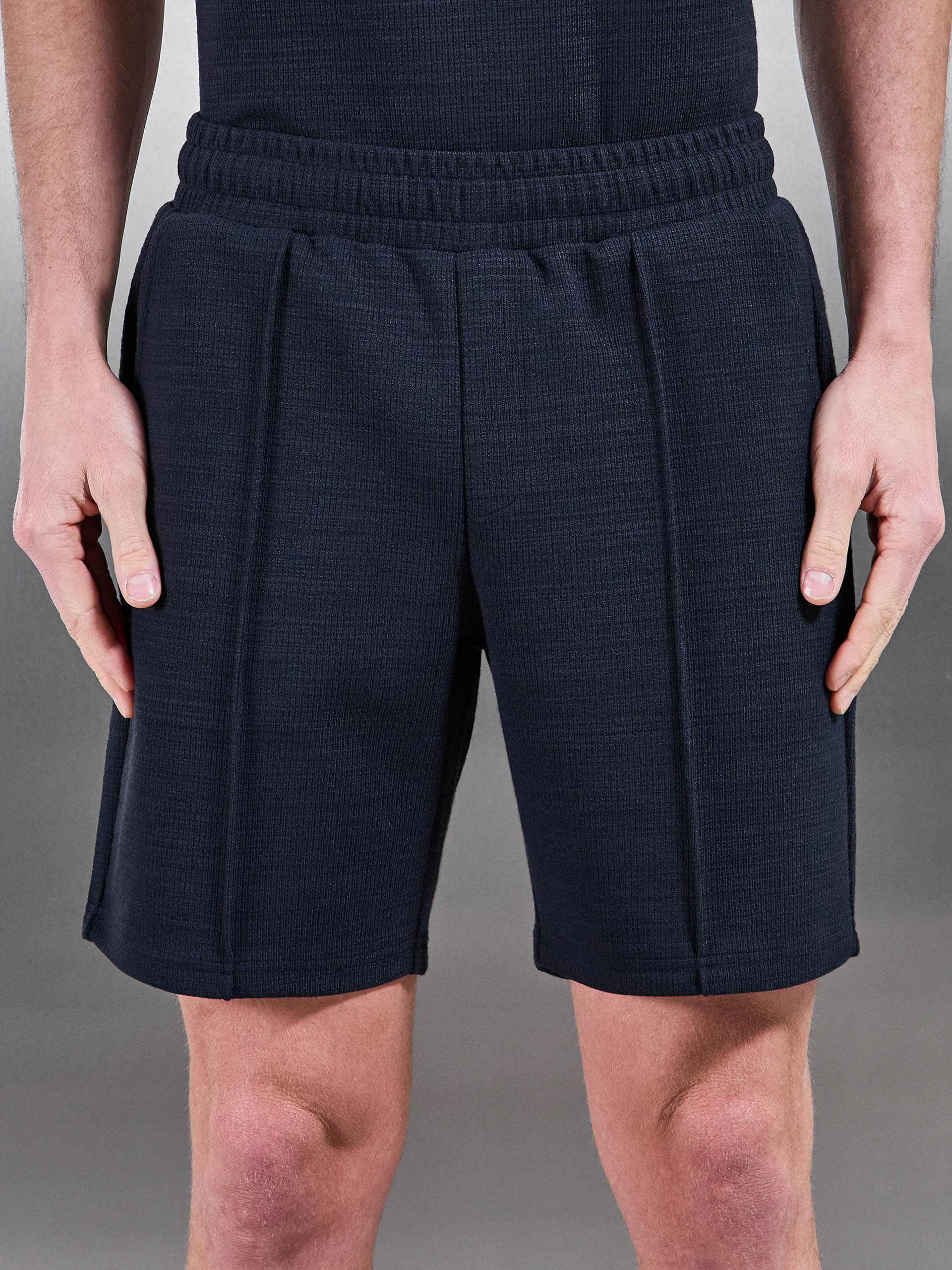 Mens Cavour Textured Short in Navy