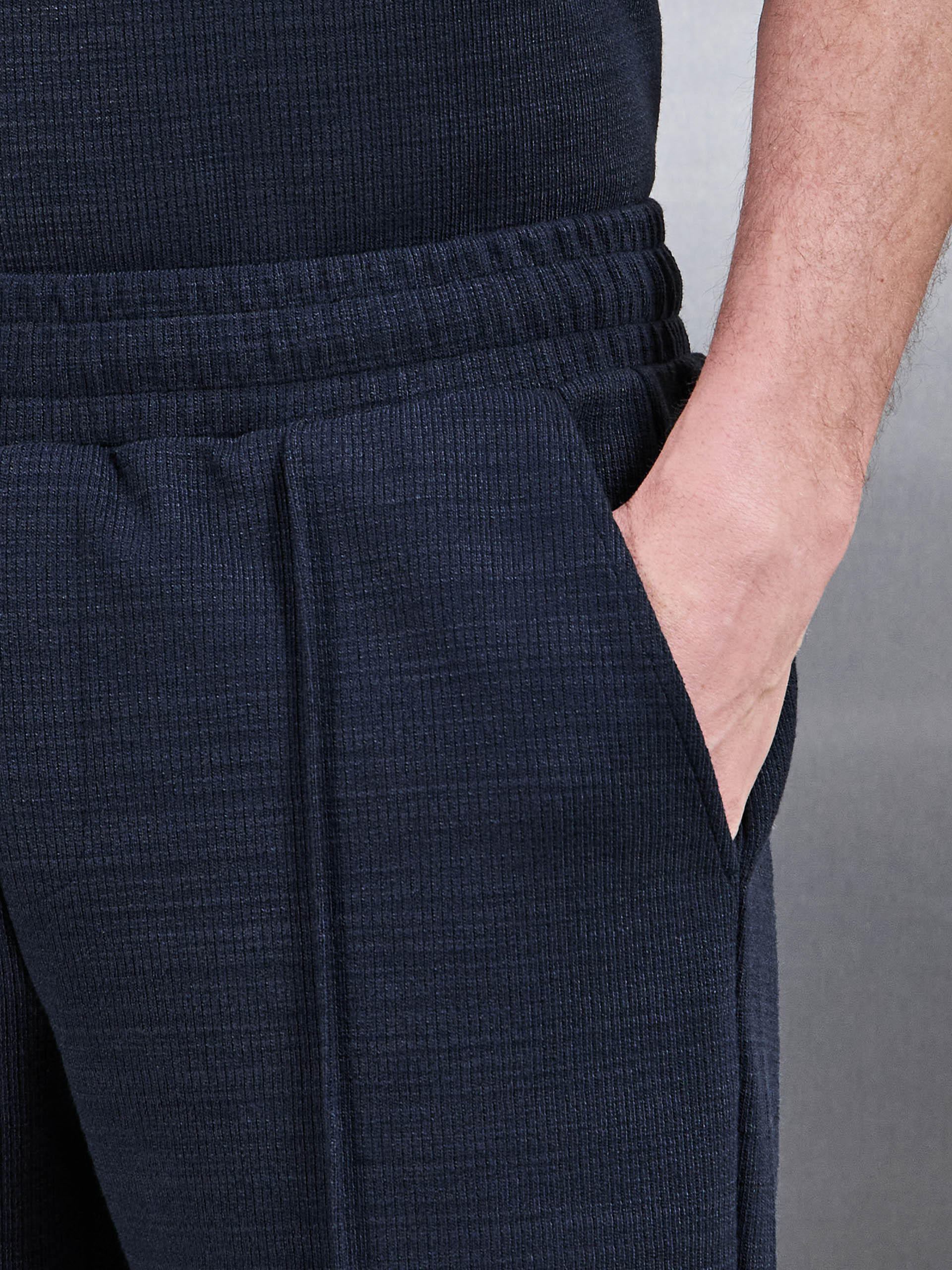 Mens Cavour Textured Short in Navy