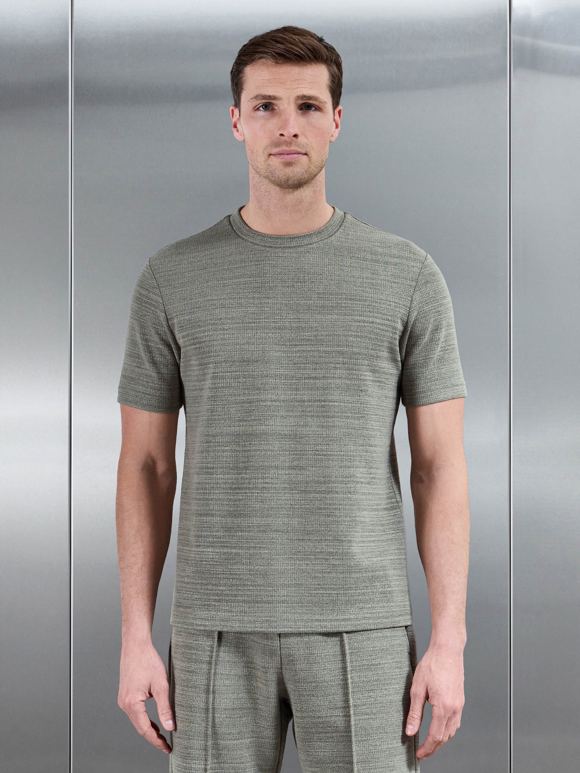 Mens Cavour Textured T-Shirt in Olive