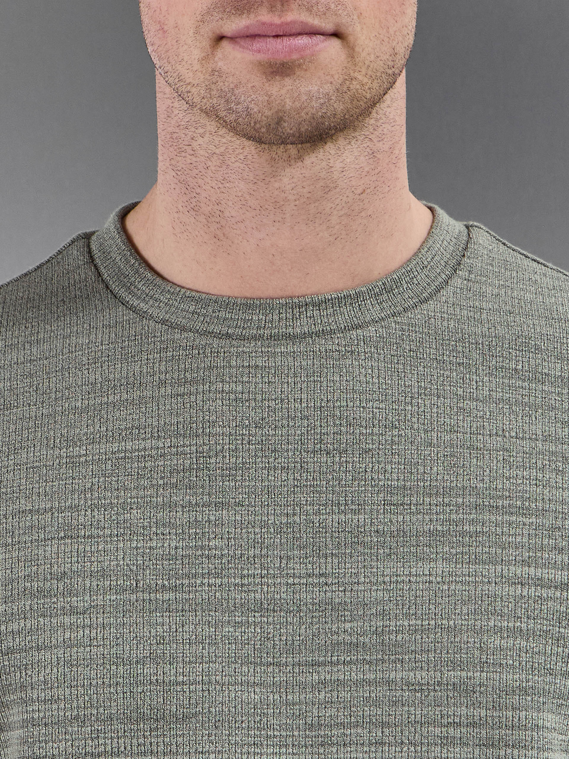 Mens Cavour Textured T-Shirt in Olive