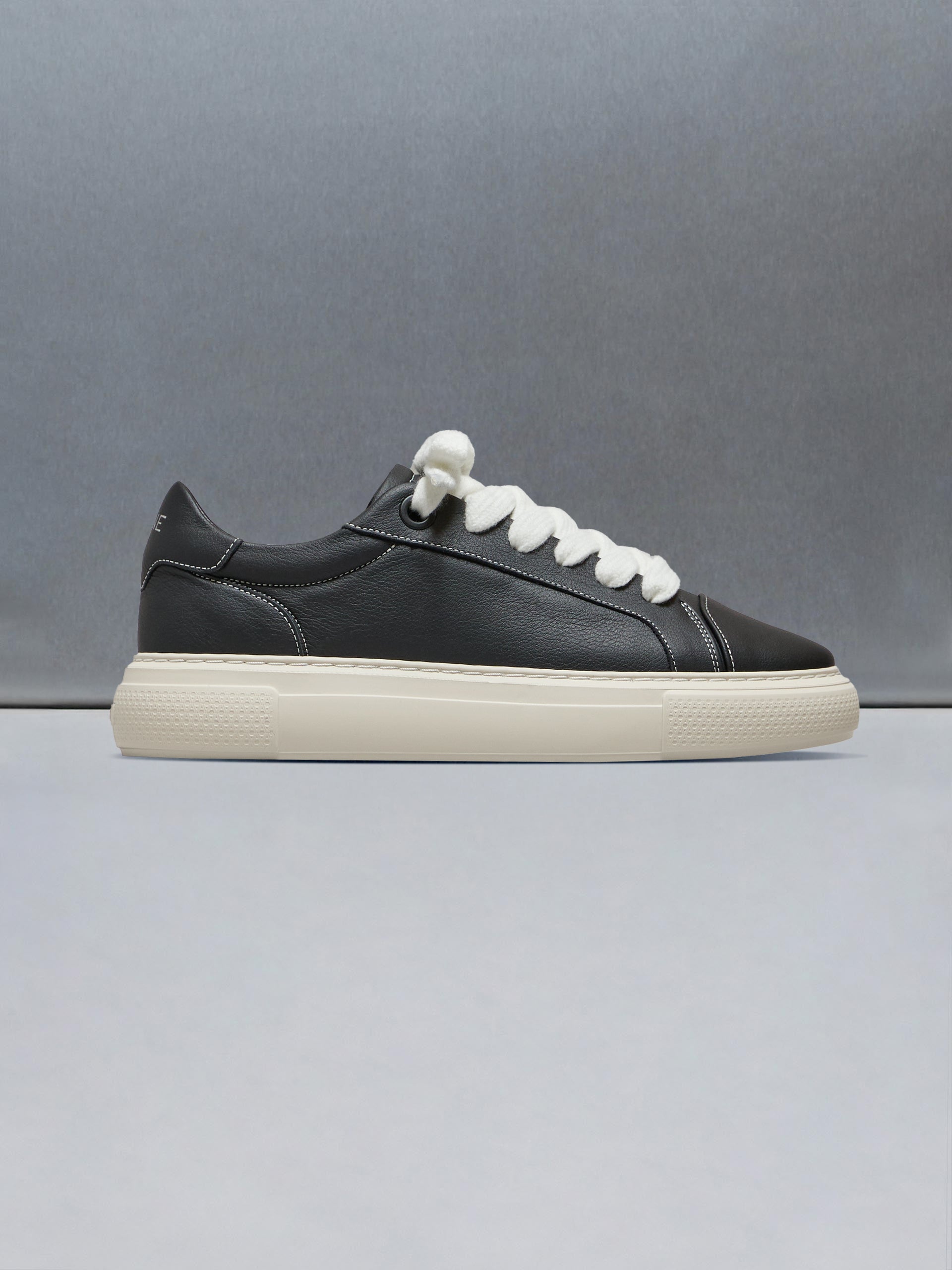 Mens Chunky Essential Trainer in Black