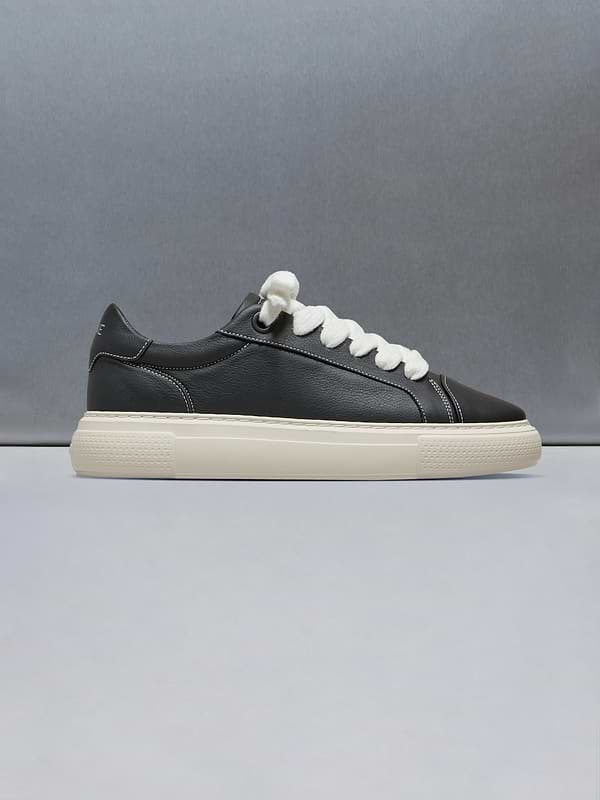 Mens Chunky Essential Trainer in Black