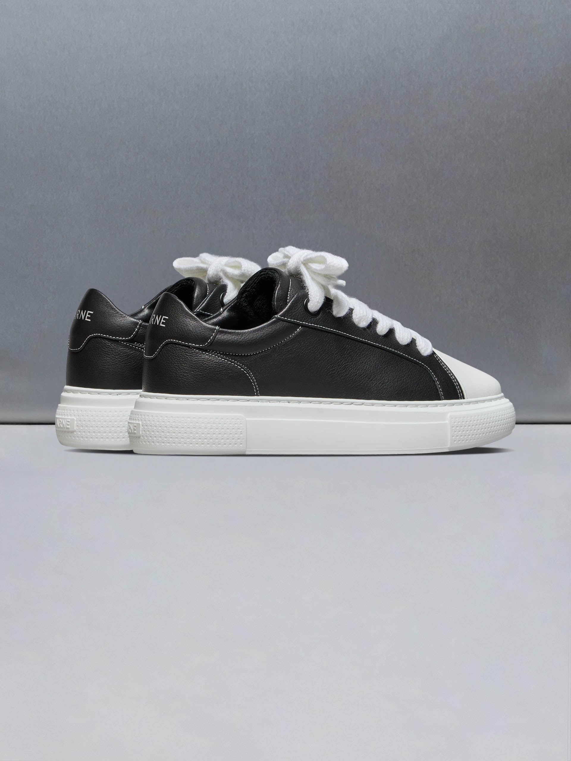 Mens Chunky Essential Trainer in Black White