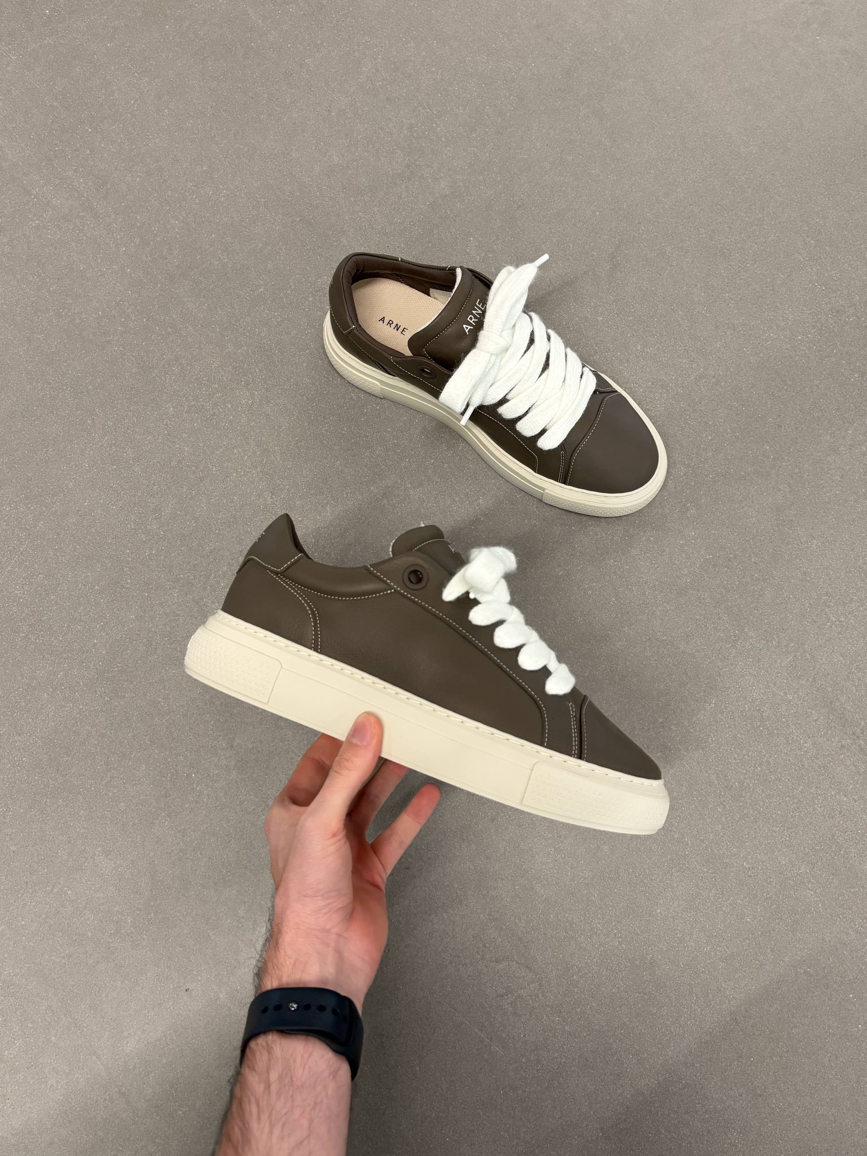 Chunky Essential Trainer in Brown