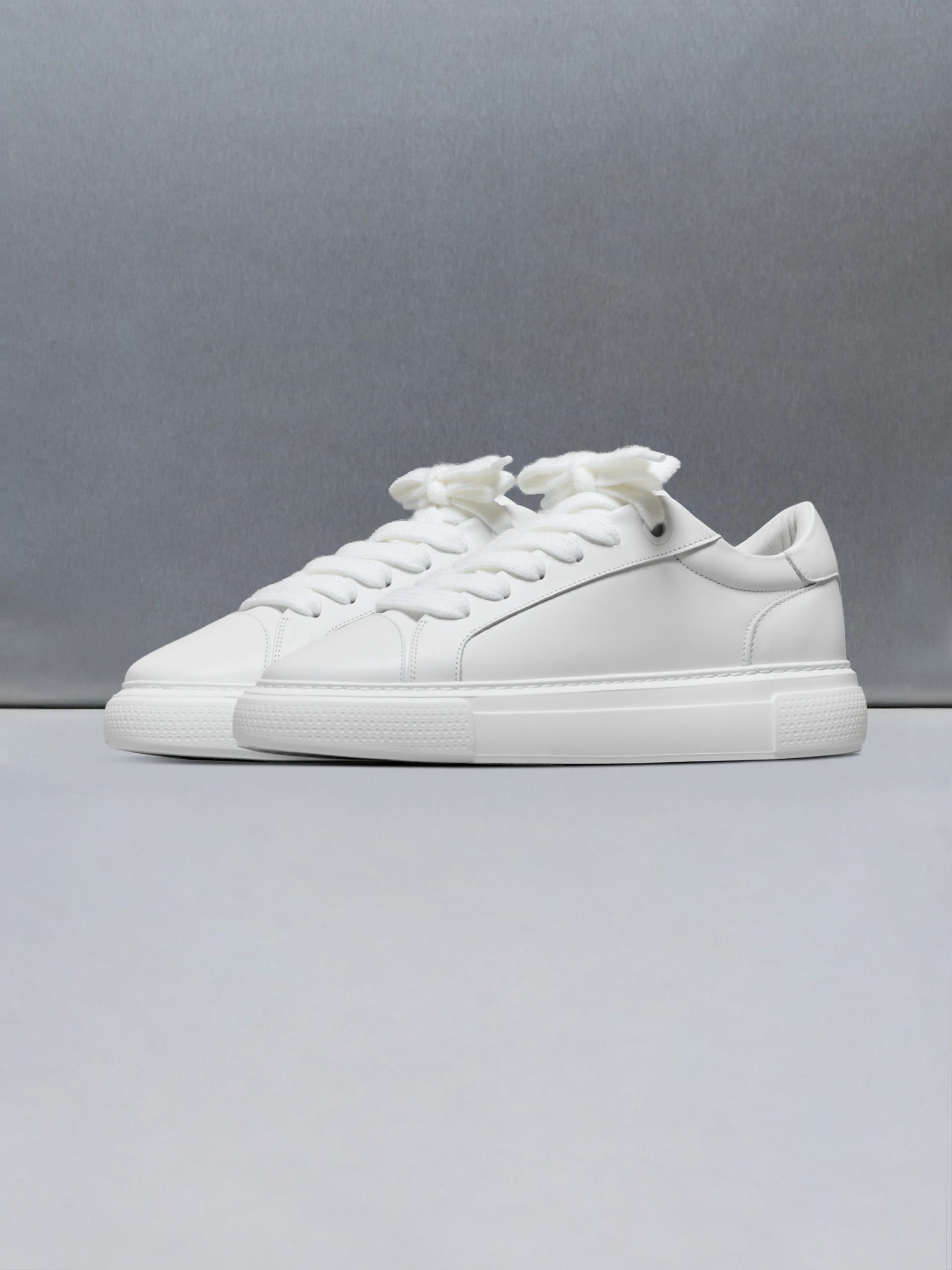 Mens Chunky Essential Trainer in Triple White