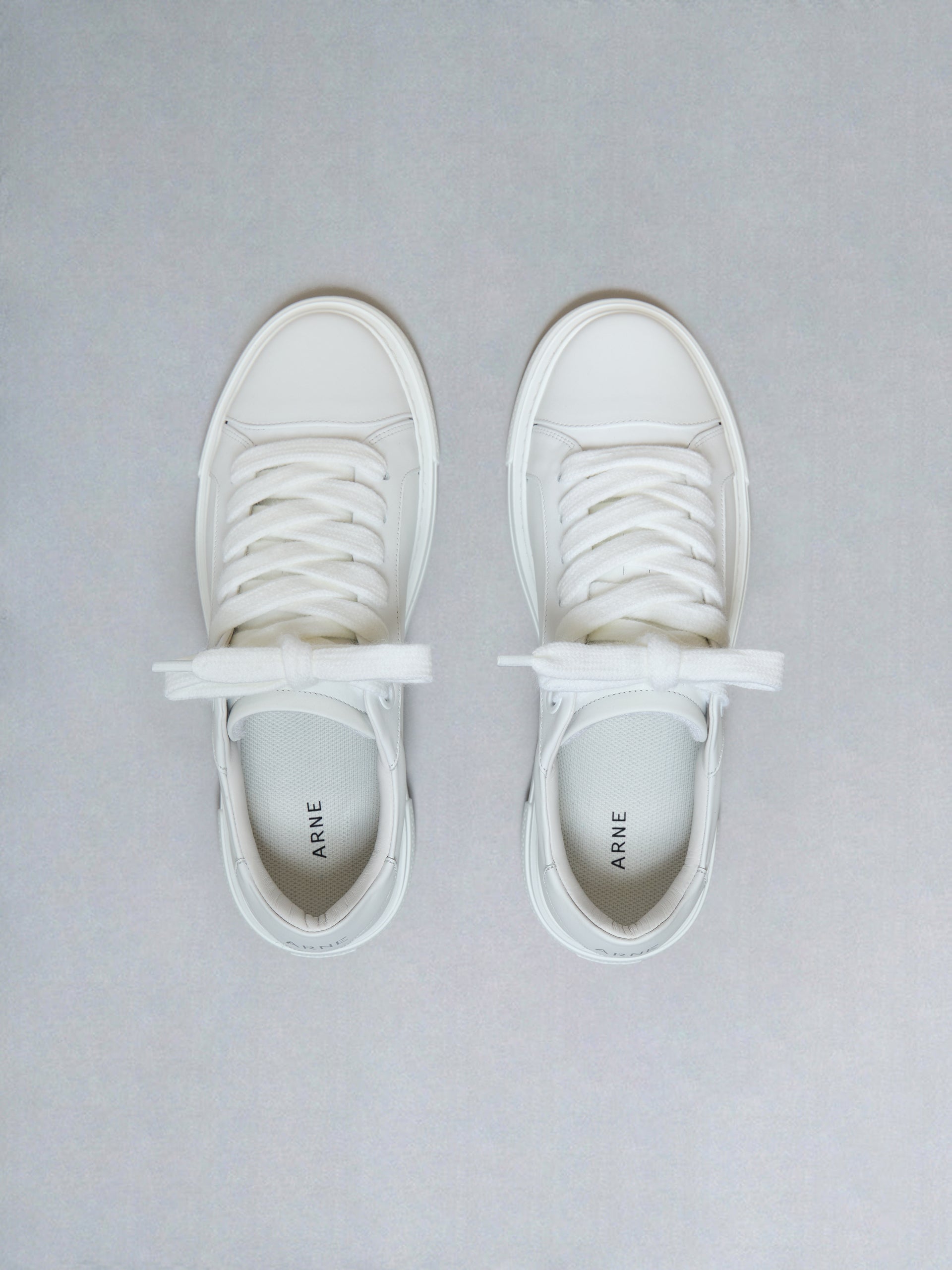 Mens Chunky Essential Trainer in Triple White