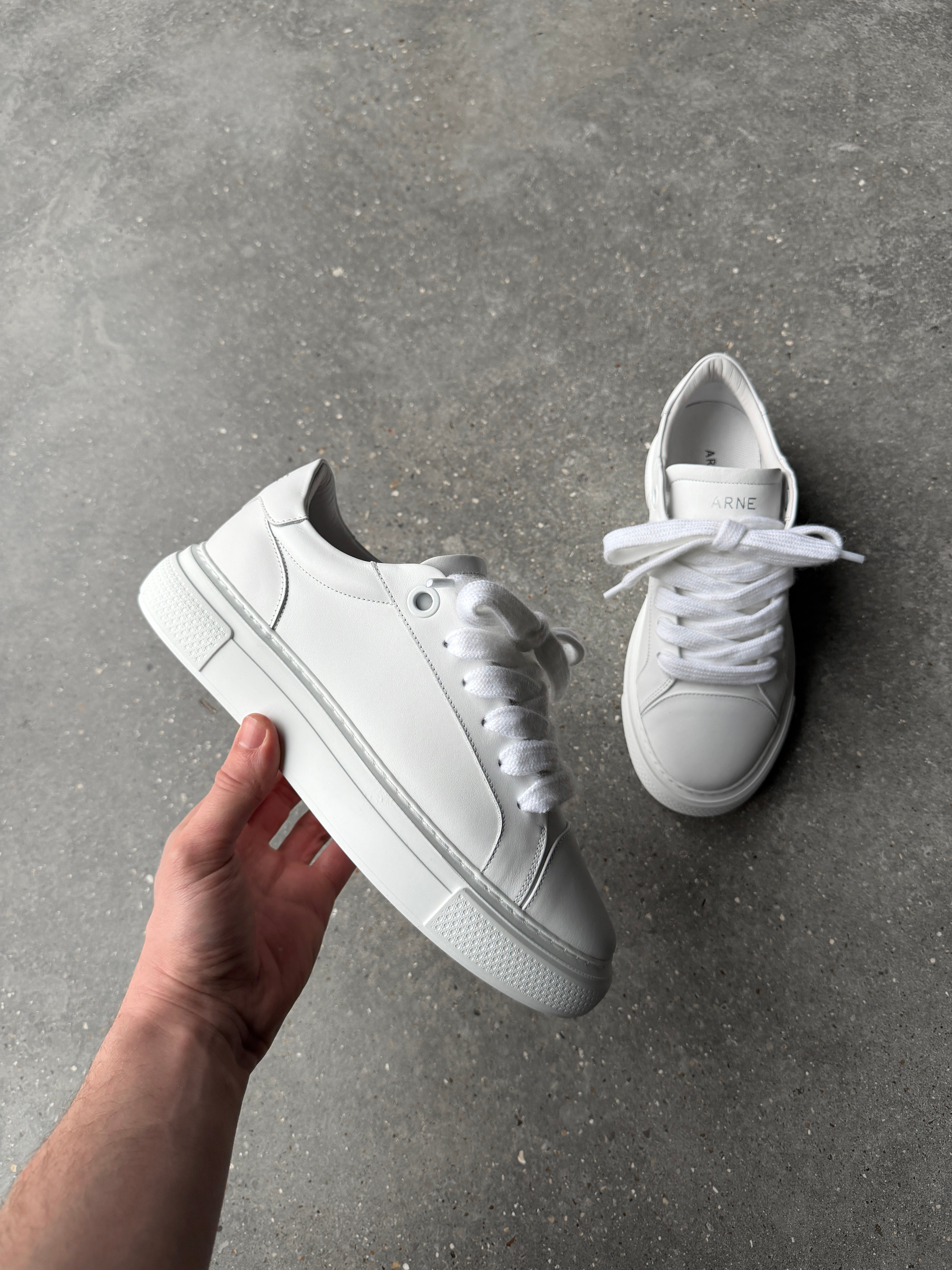 Mens Chunky Essential Trainer in Triple White