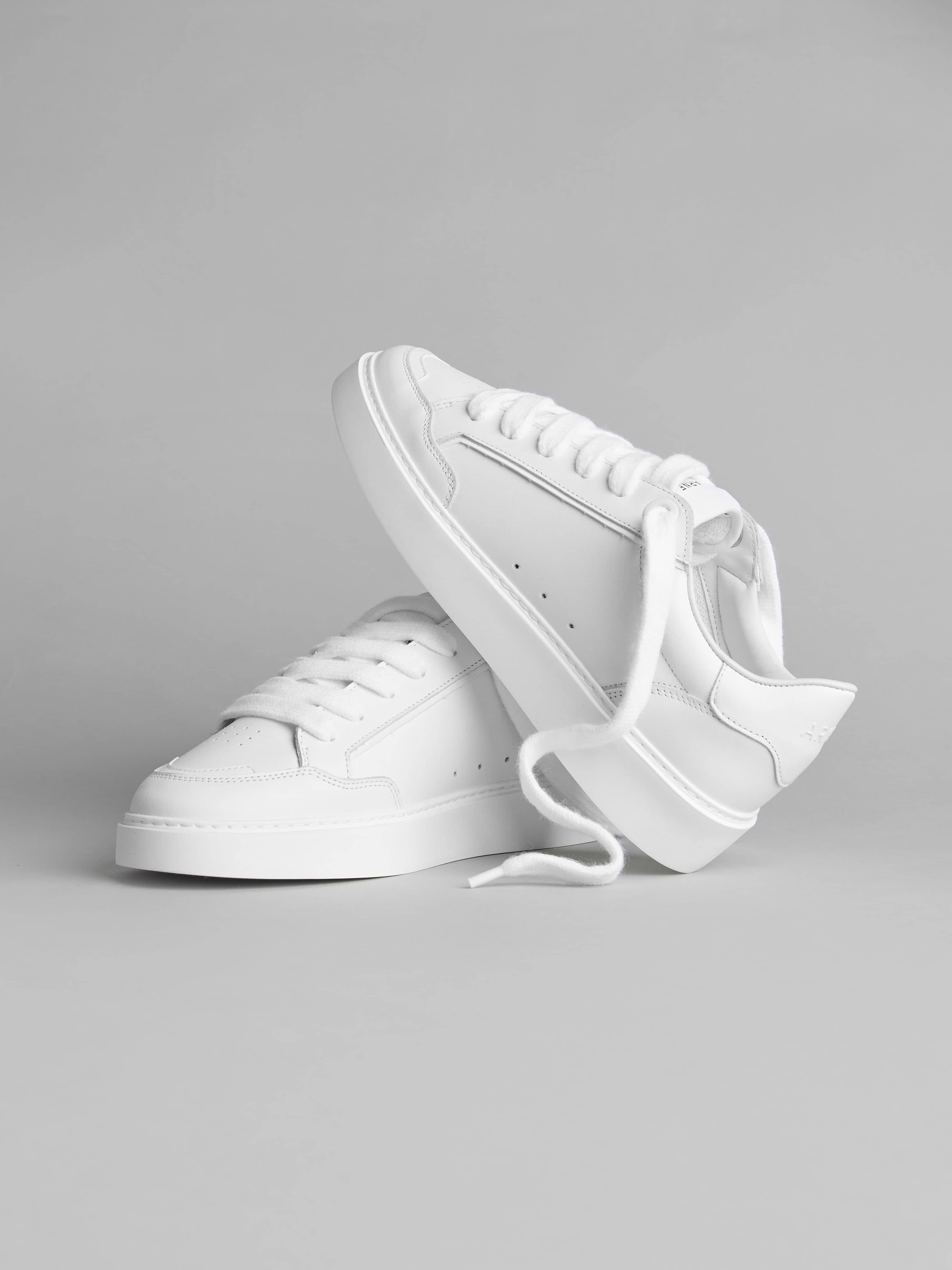 Mens Chunky Mid Essential Leather Trainer in Triple White