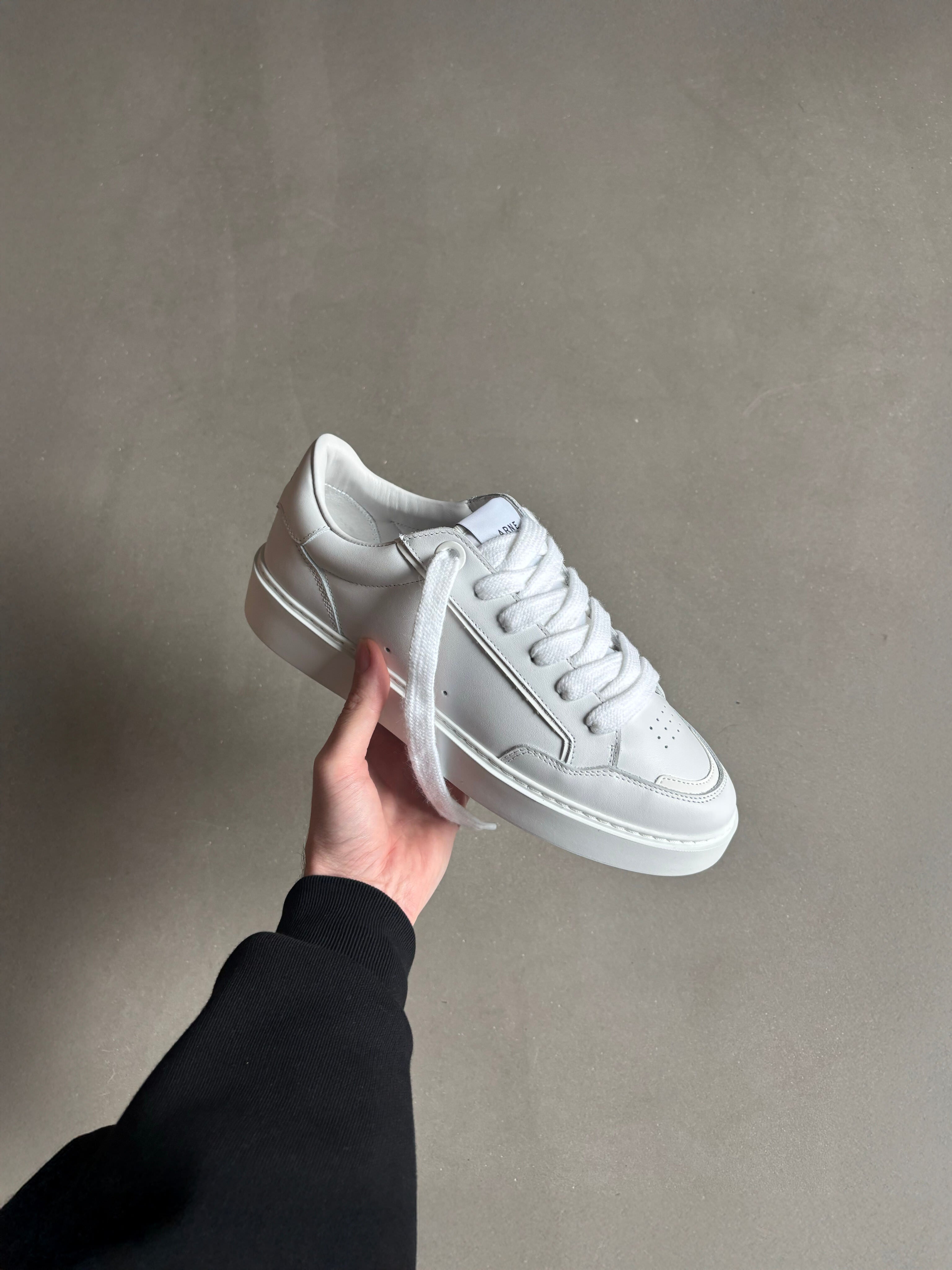 Mens Chunky Mid Essential Leather Trainer in Triple White