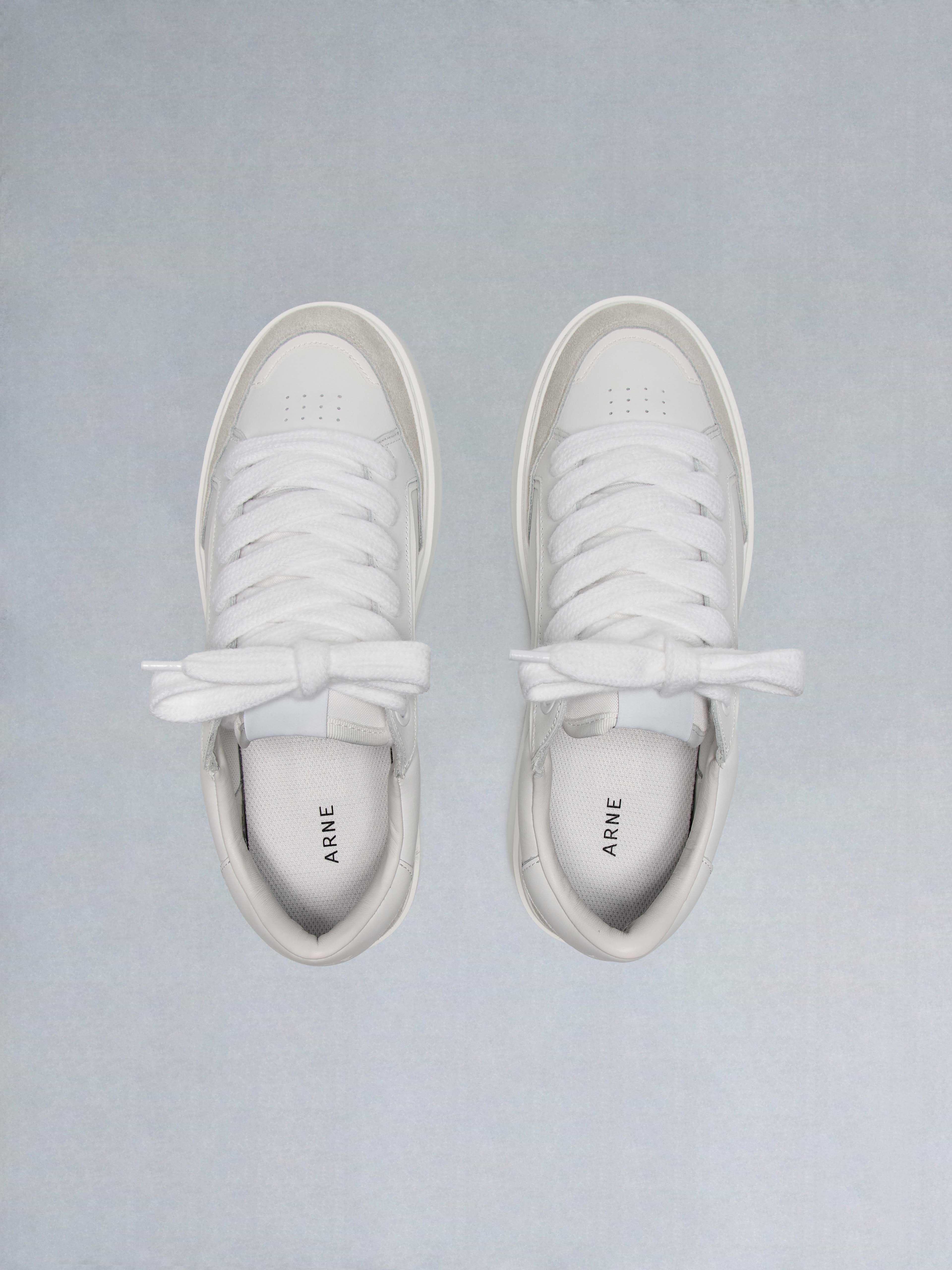 Chunky Mid Essential Leather Trainer in White Grey