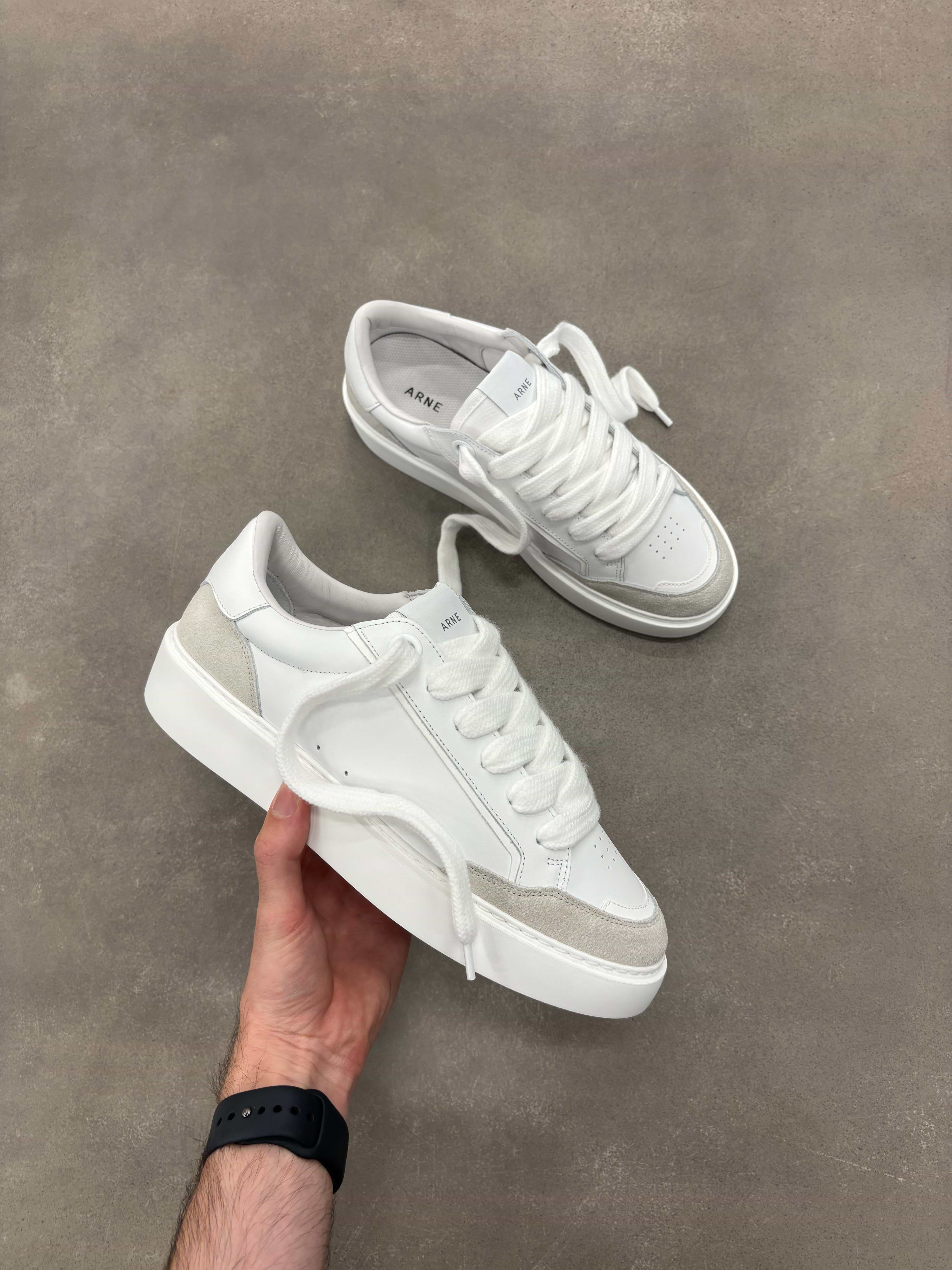Chunky Mid Essential Leather Trainer in White Grey