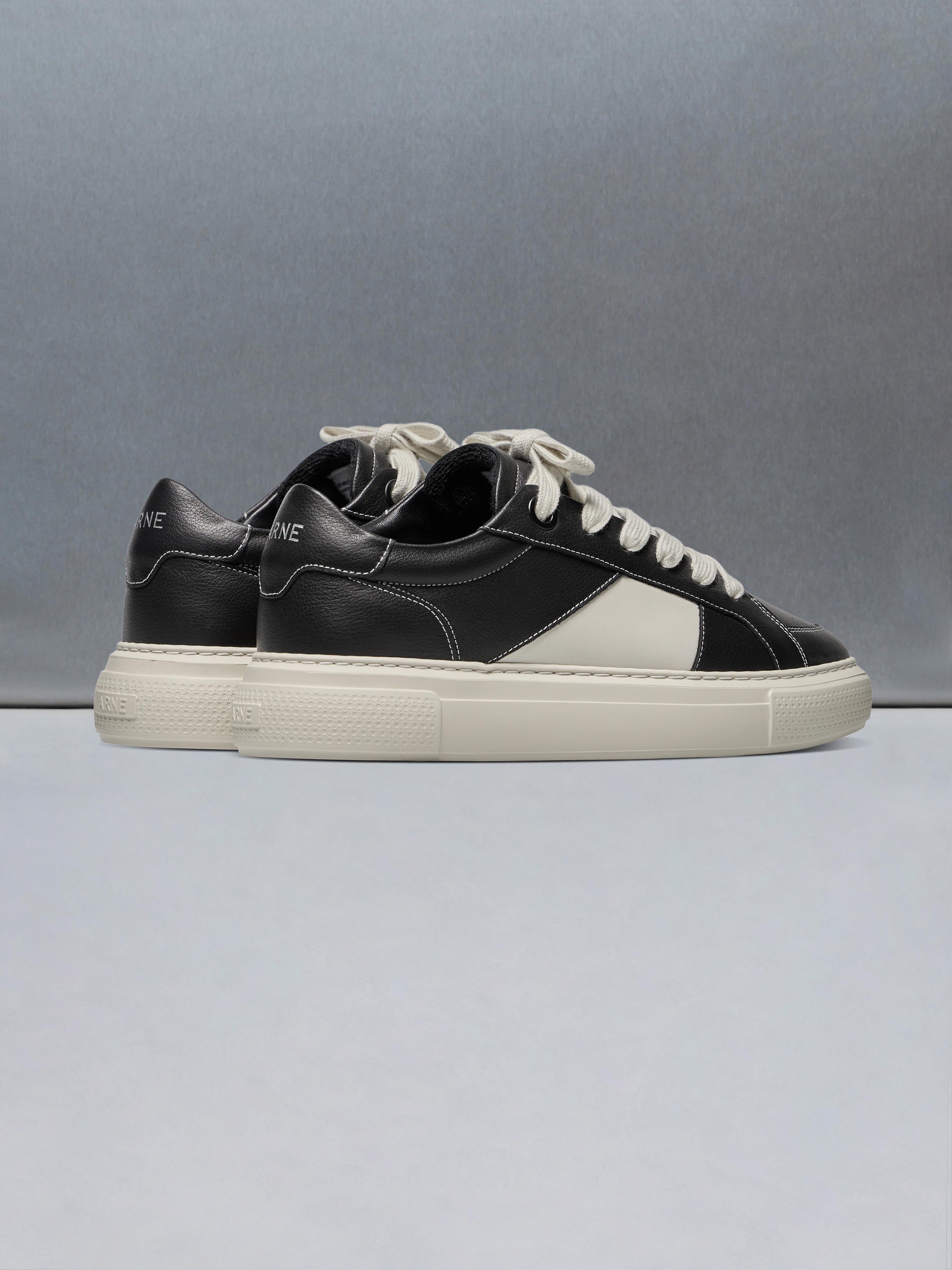 Mens Chunky Stripe Essential Trainer in Black White