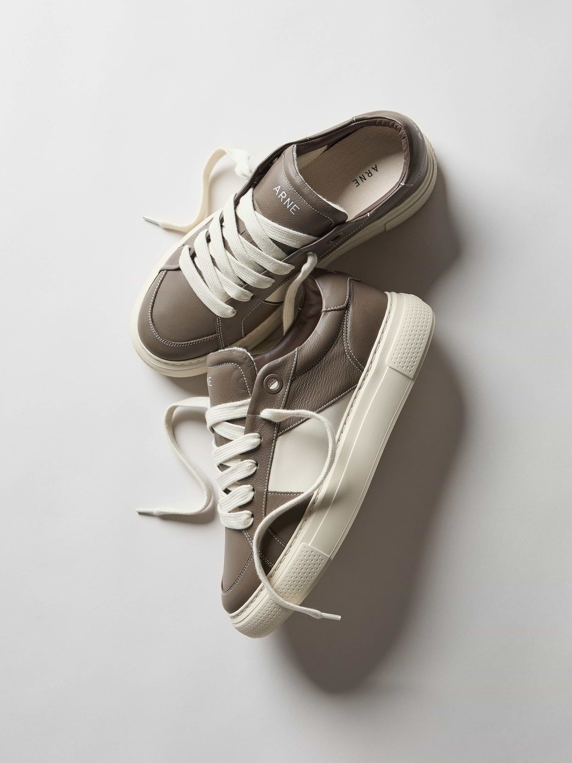 Chunky Stripe Essential Trainer in Brown