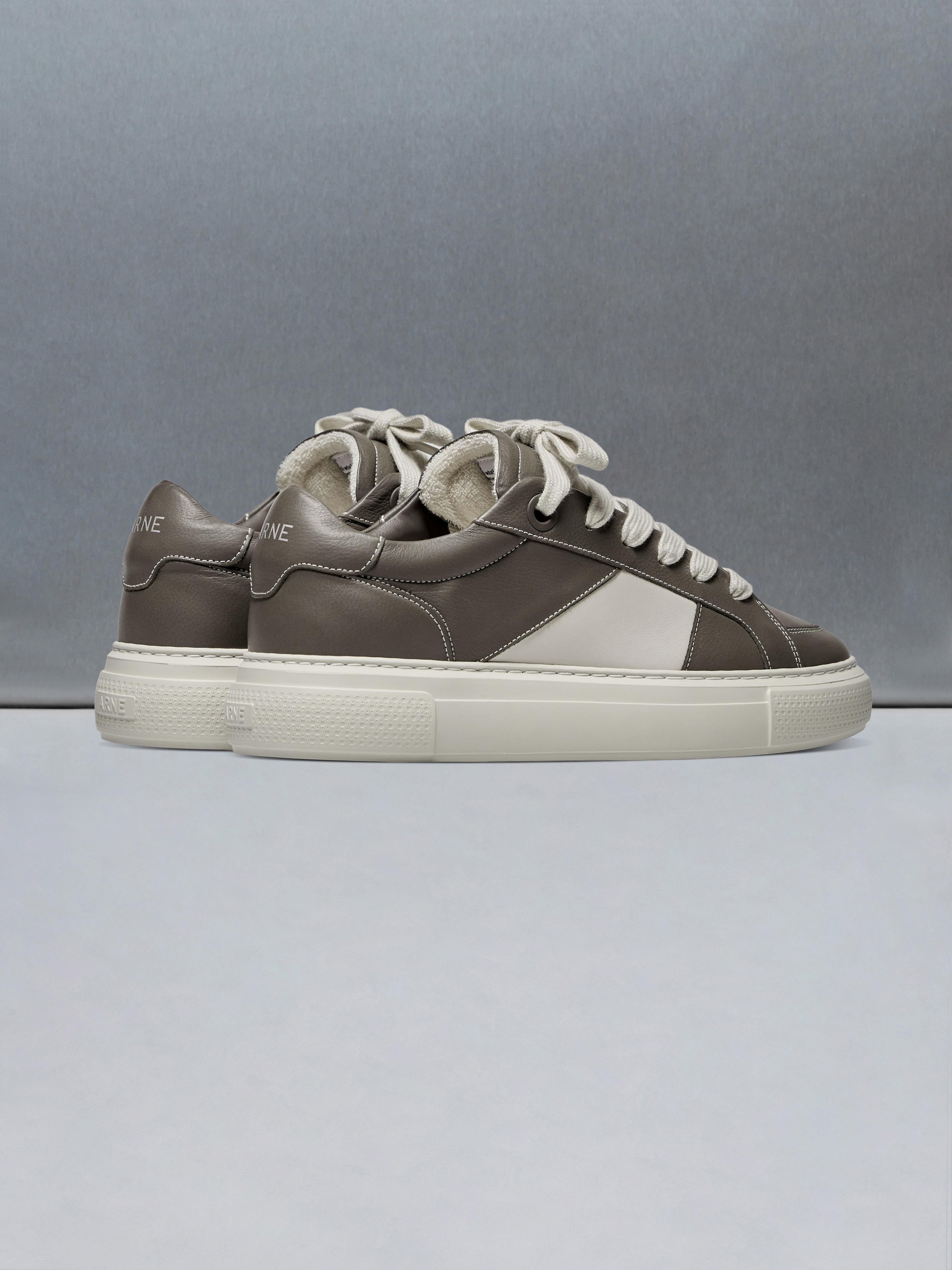 Mens Chunky Stripe Essential Trainer in Brown