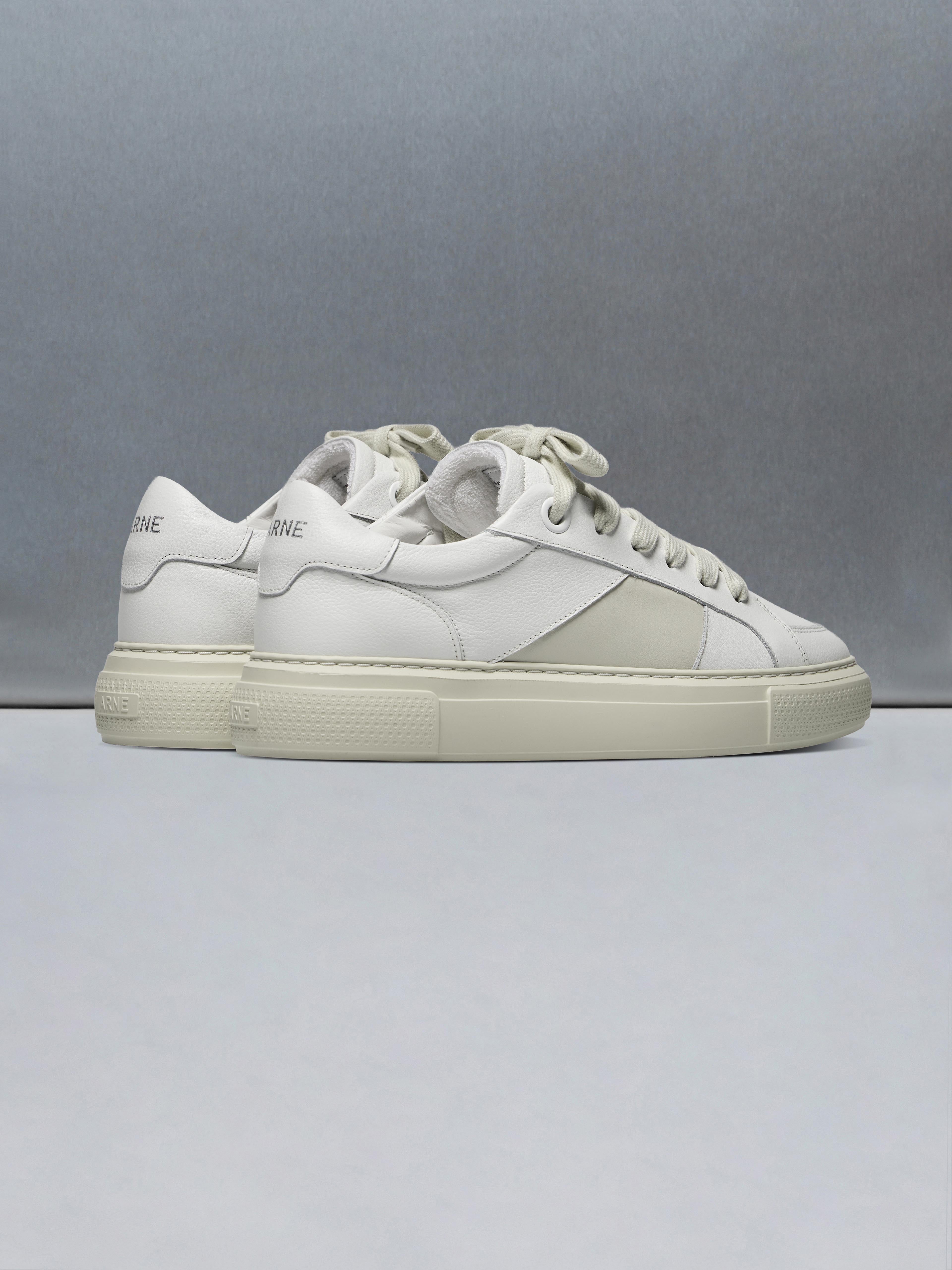 Mens Chunky Stripe Essential Trainer in White