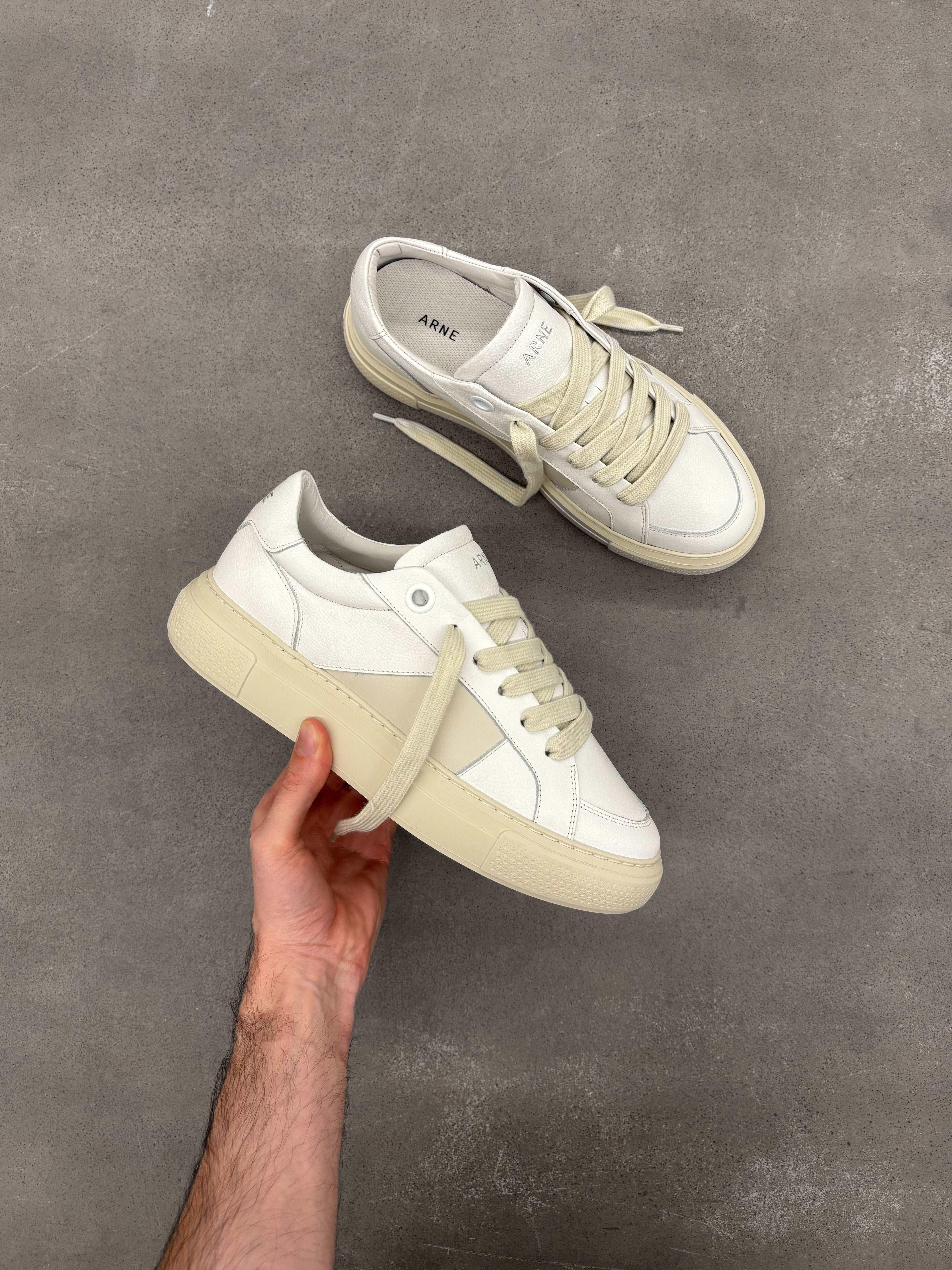 Mens Chunky Stripe Essential Trainer in White