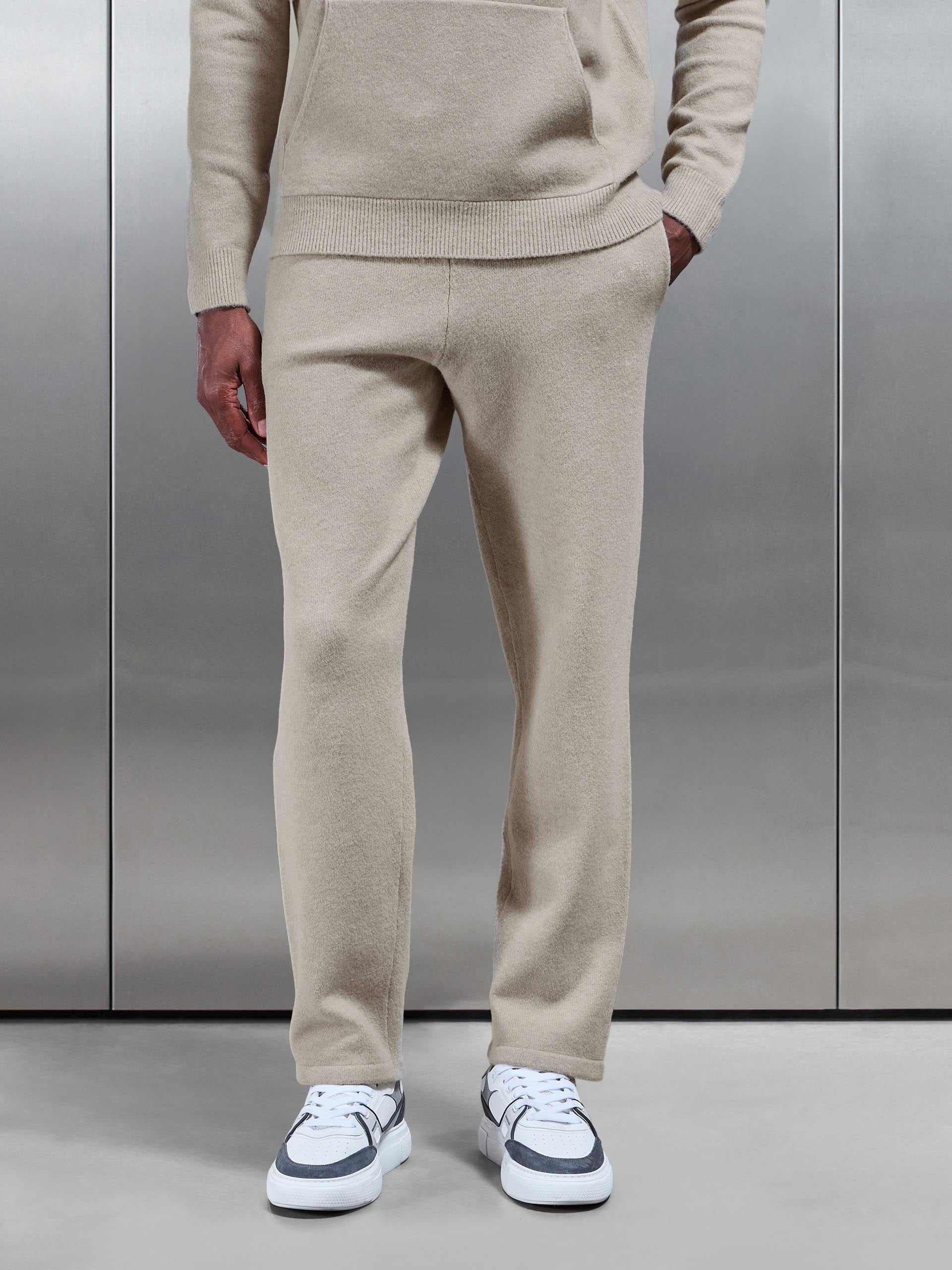 Mens Chunky Wool Straight Leg Jogger in Stone