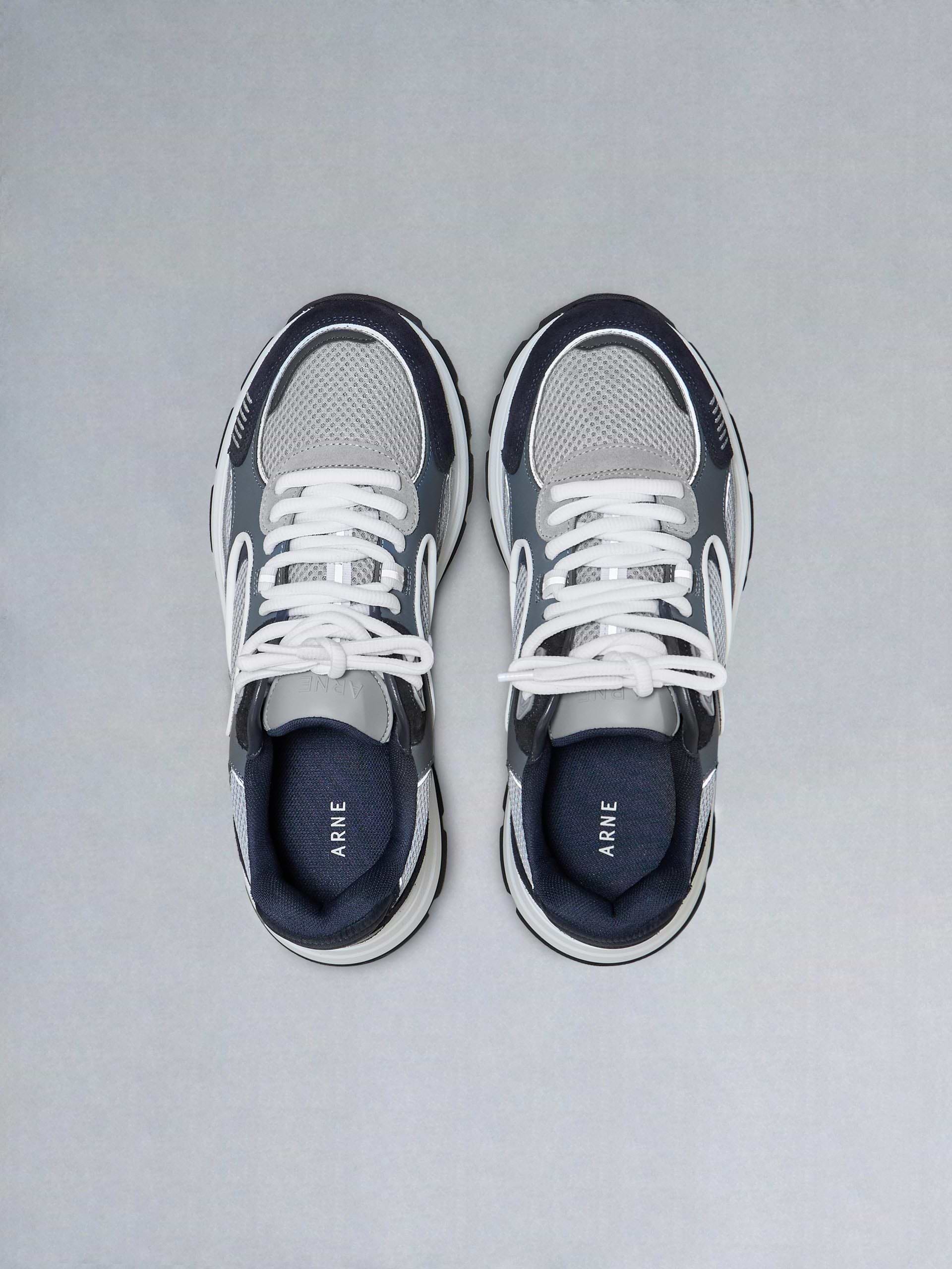 Circuit Trainer in Air Force Blue