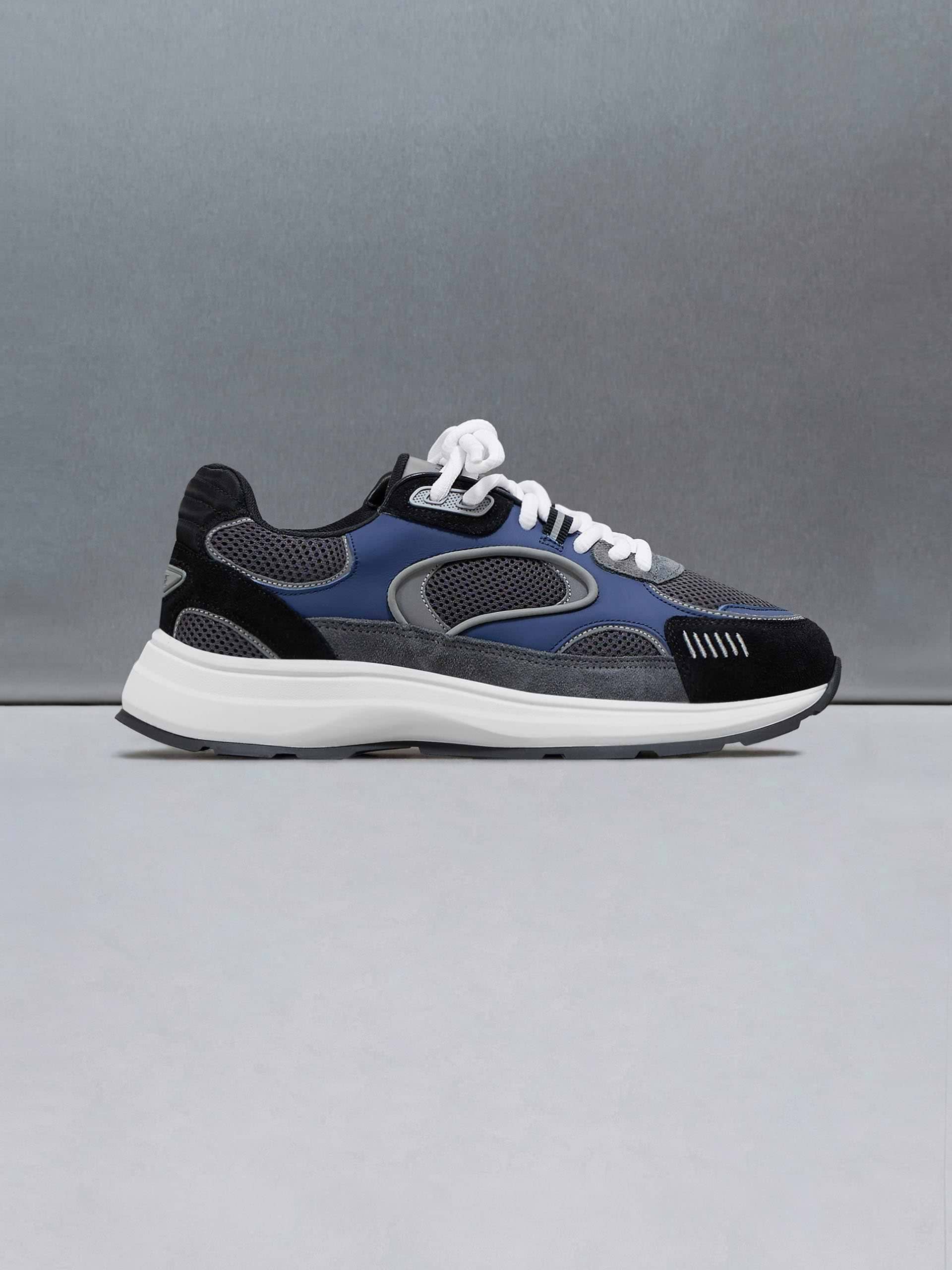 Circuit Trainer in Cobalt Grey