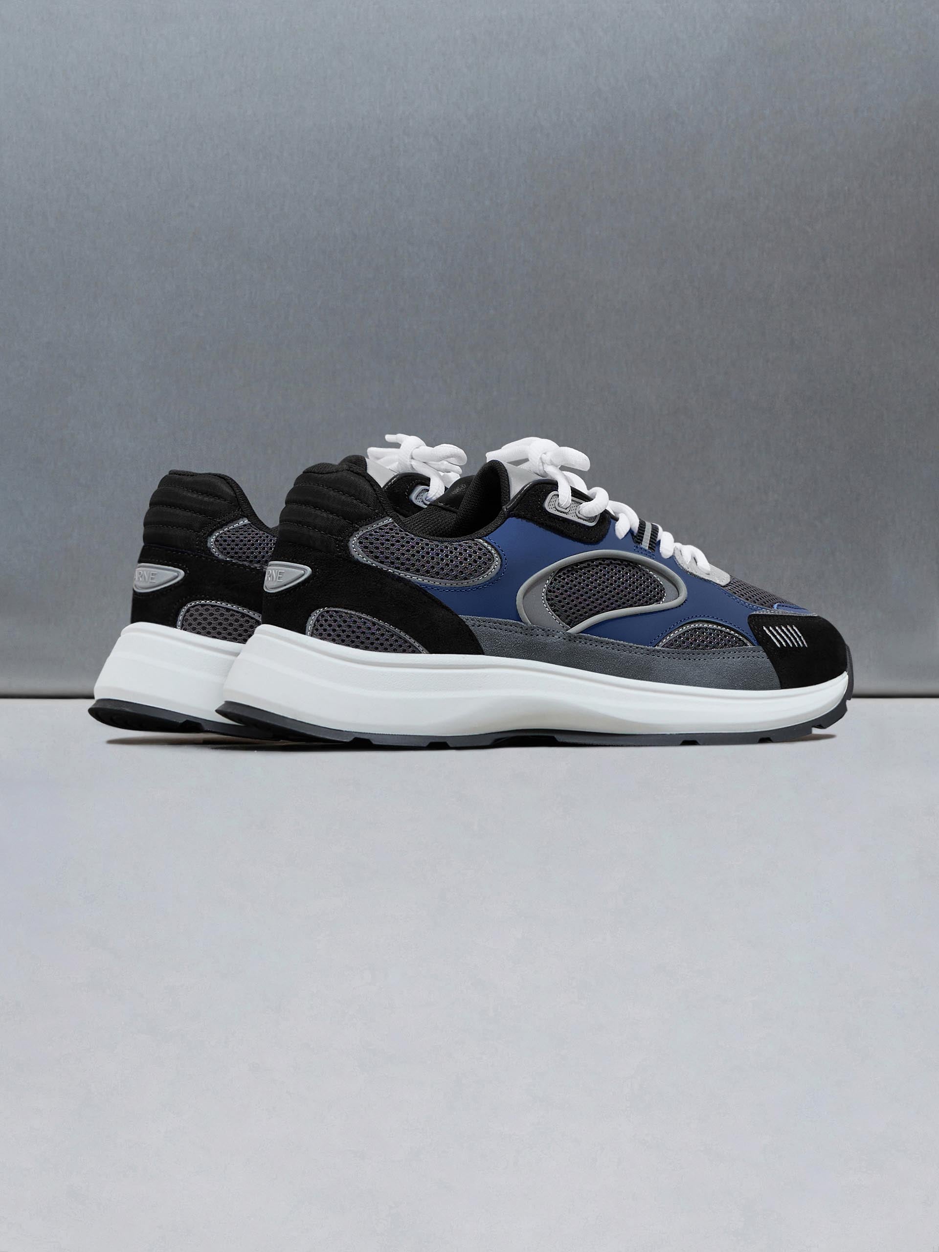 Mens Circuit Trainer in Cobalt Grey