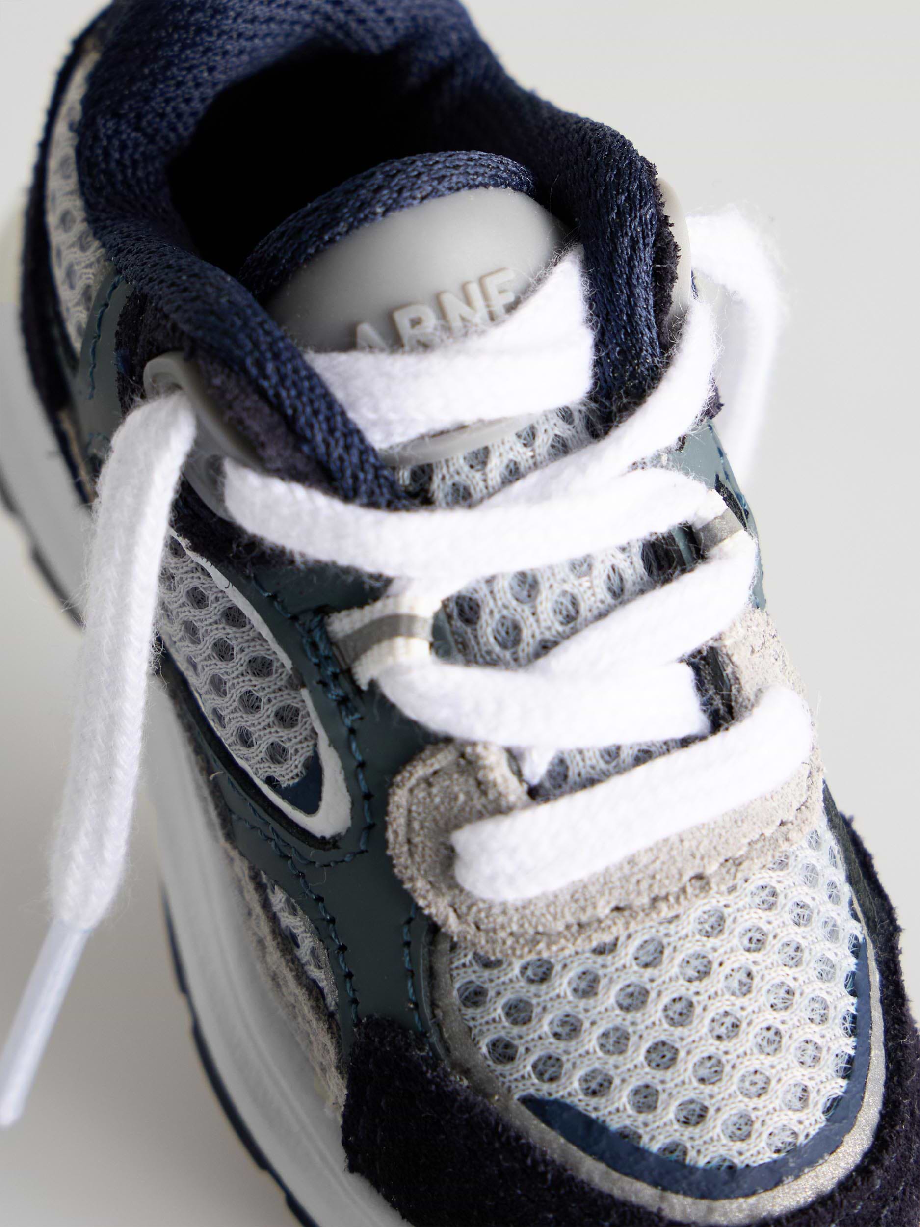 Circuit Trainer Keychain in Air Force Blue