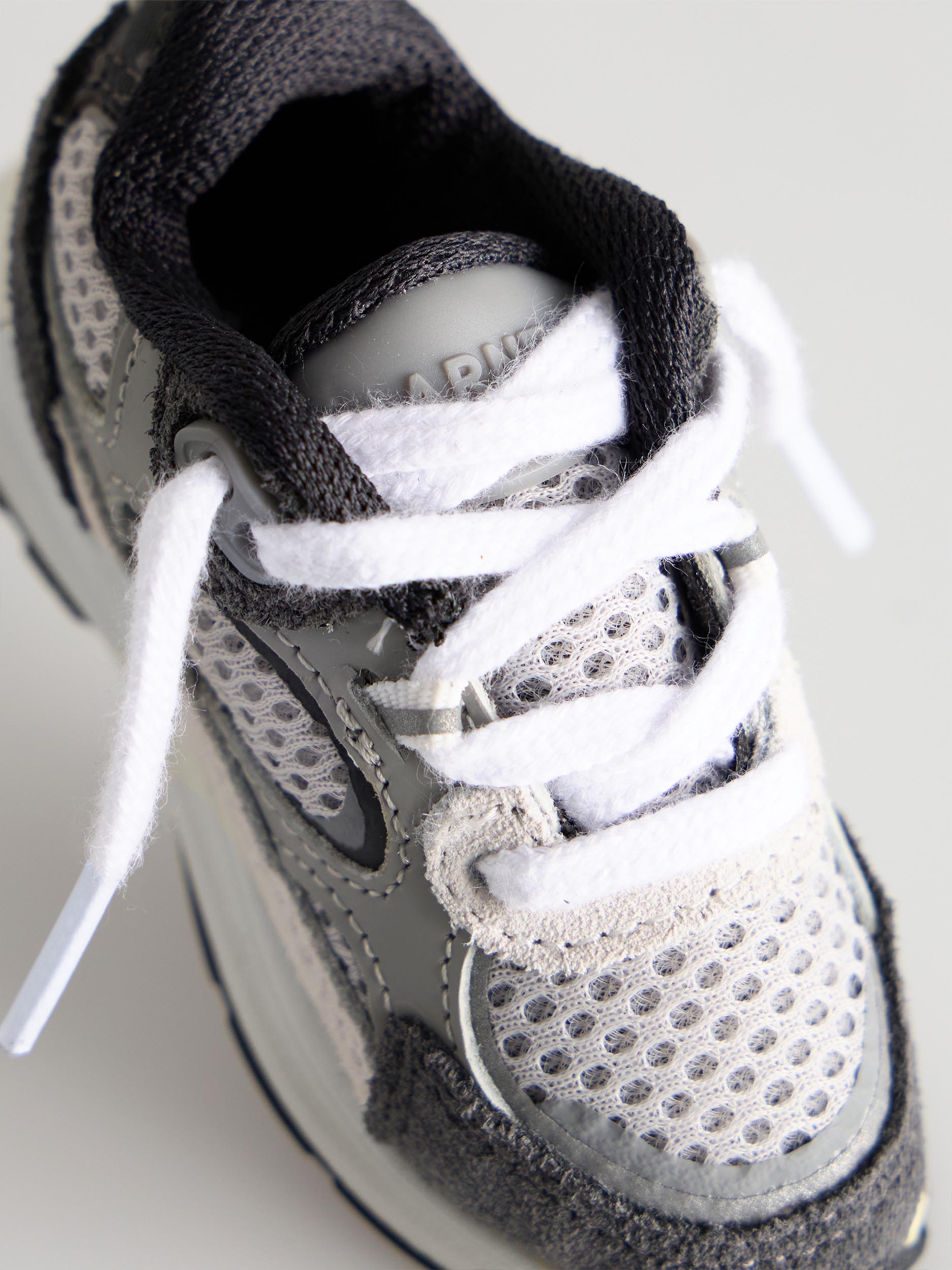 Mens Circuit Trainer Keychain in Ocean Grey