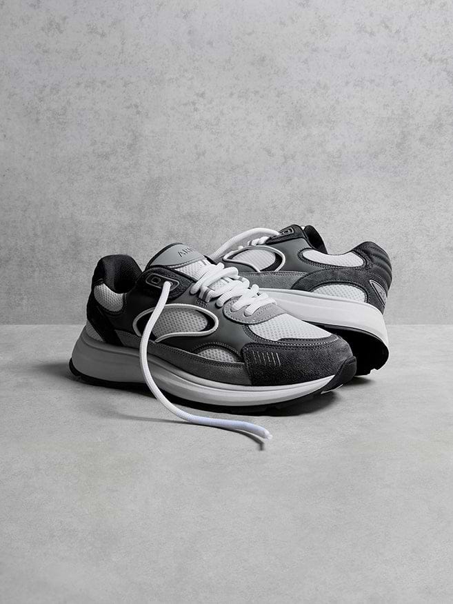 Mens Circuit Trainer in White Grey