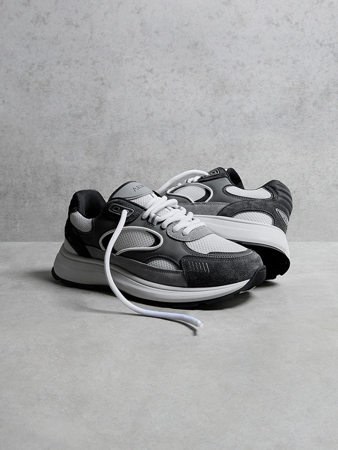 Mens Circuit Trainer in White Grey