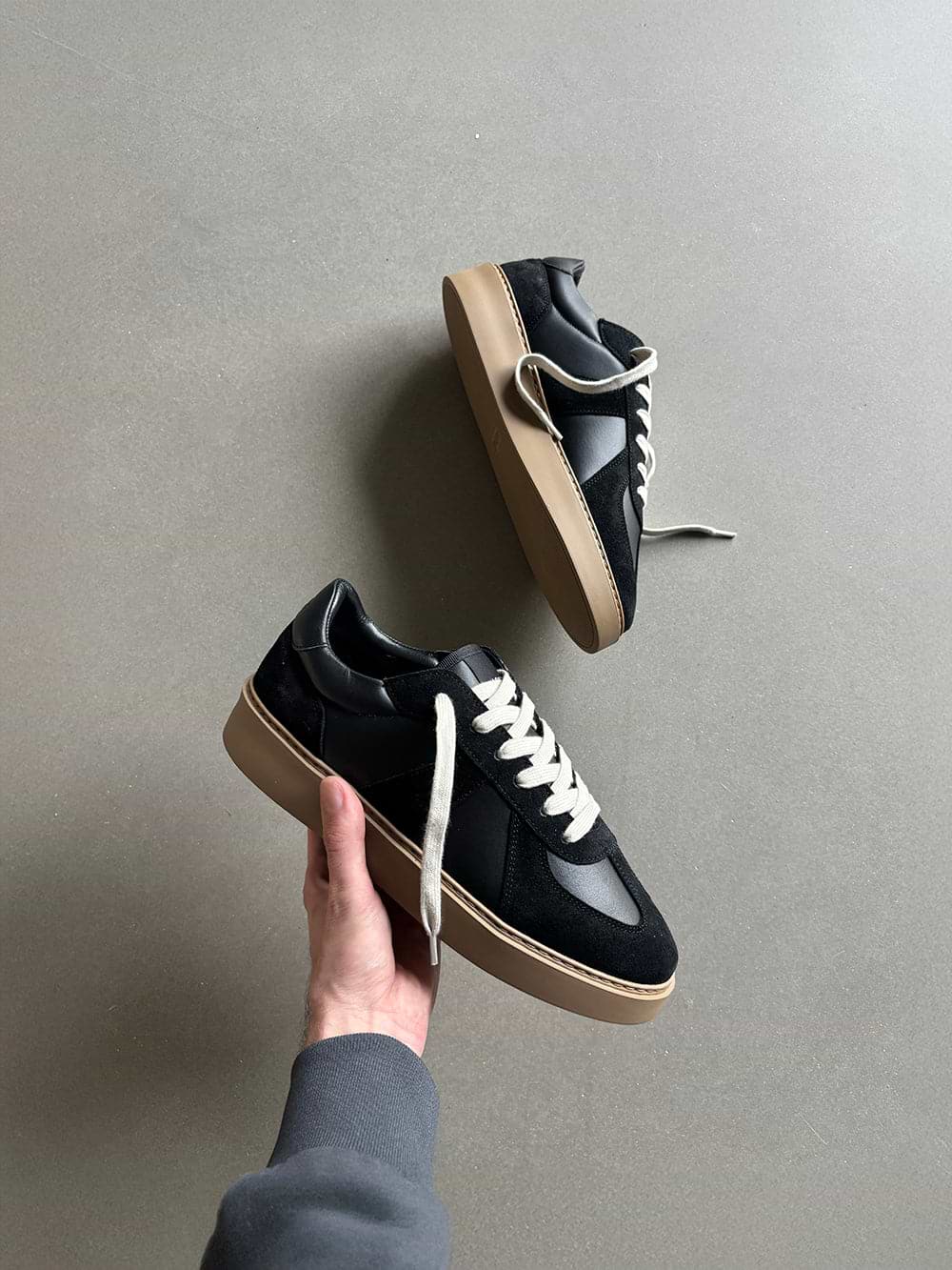 Classic Court Trainer in Black Gum