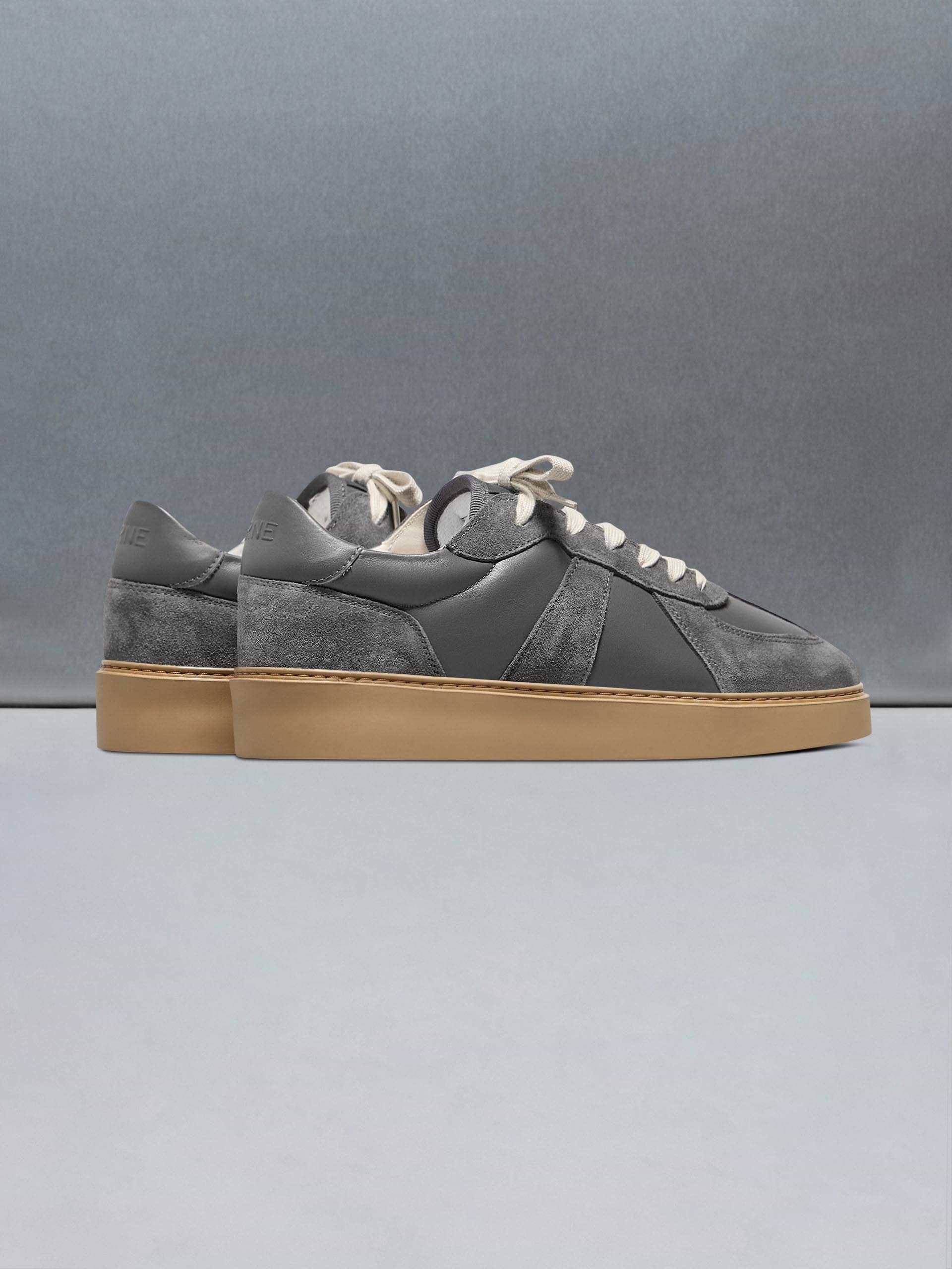 Classic Court Trainer in Charcoal Gum