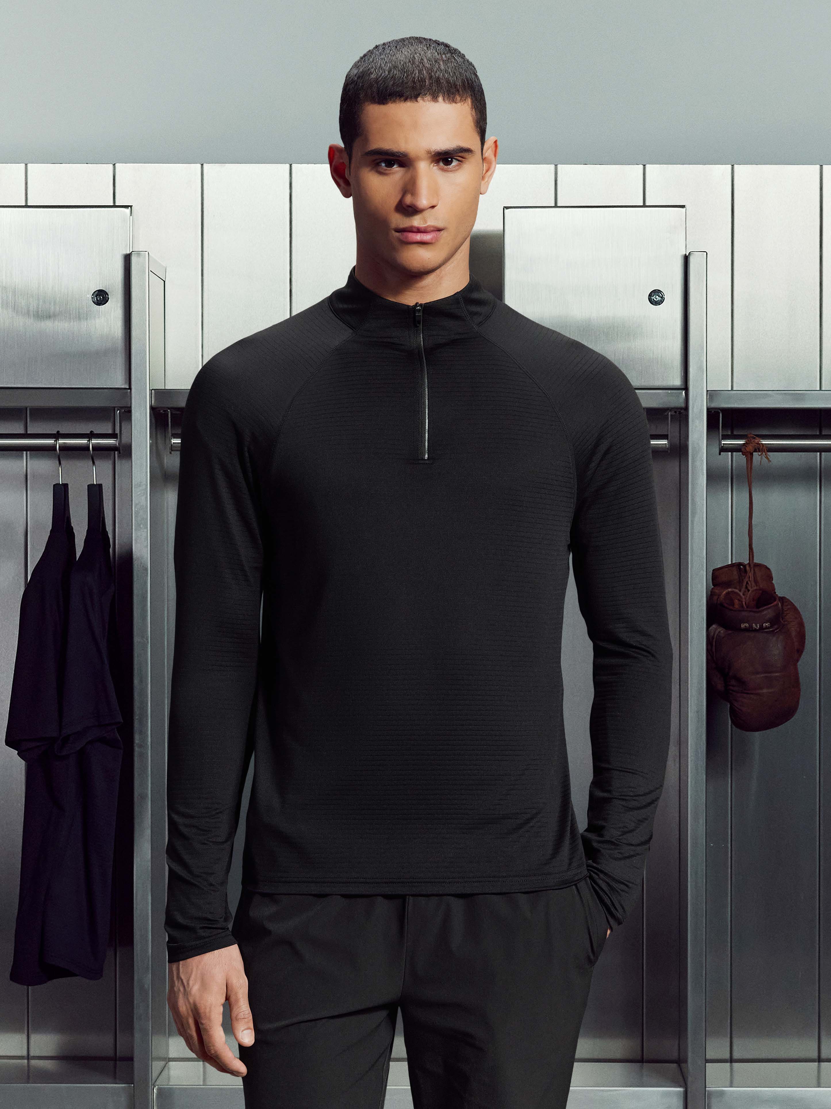 Mens Condition Half Zip in Black