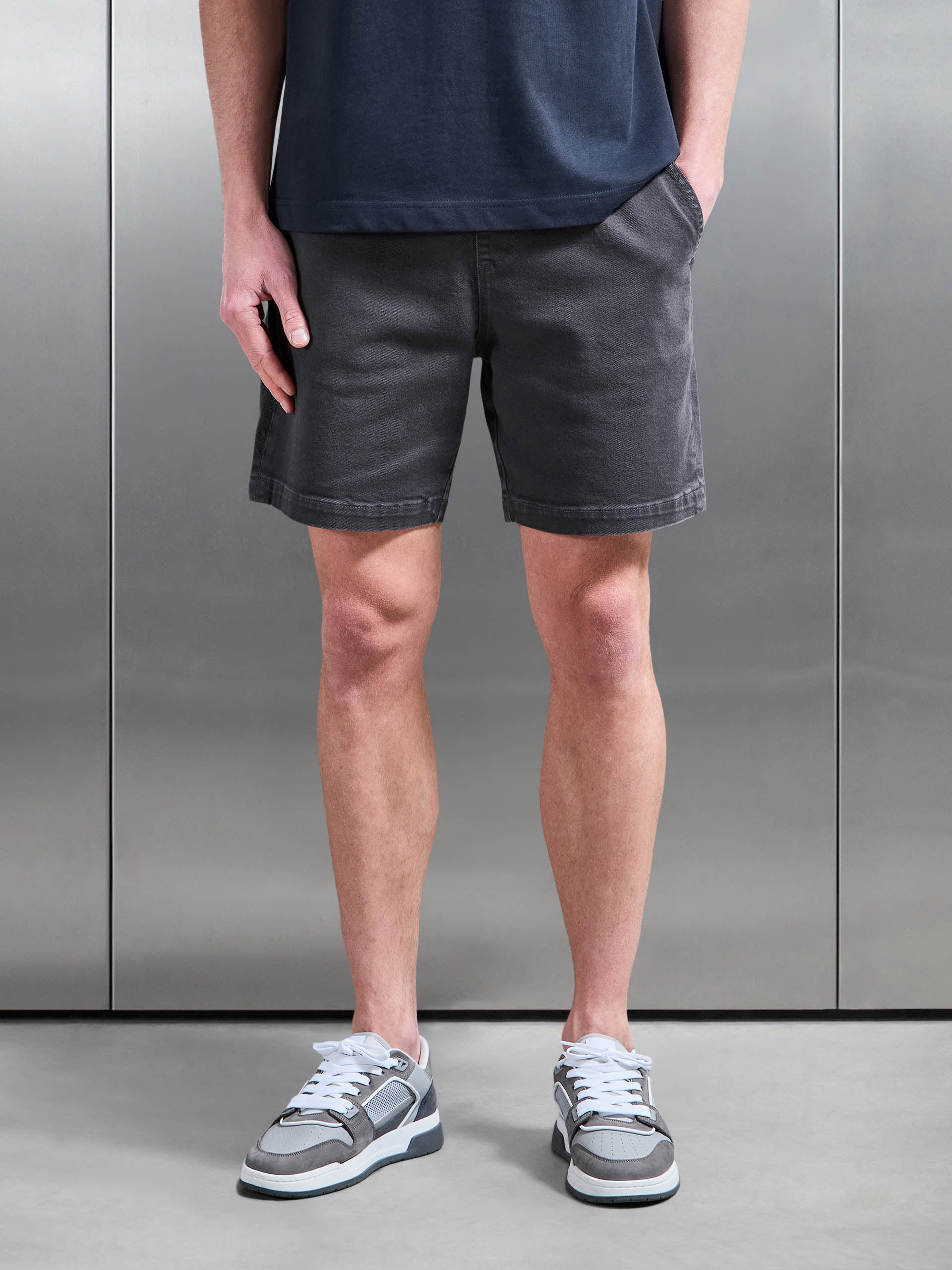 Mens Cotton Twill Stretch Short in Grey