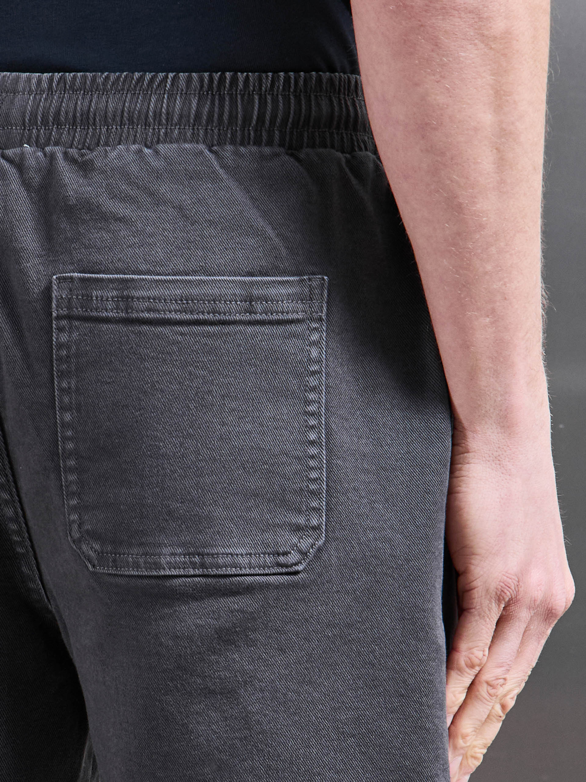 Mens Cotton Twill Stretch Short in Grey