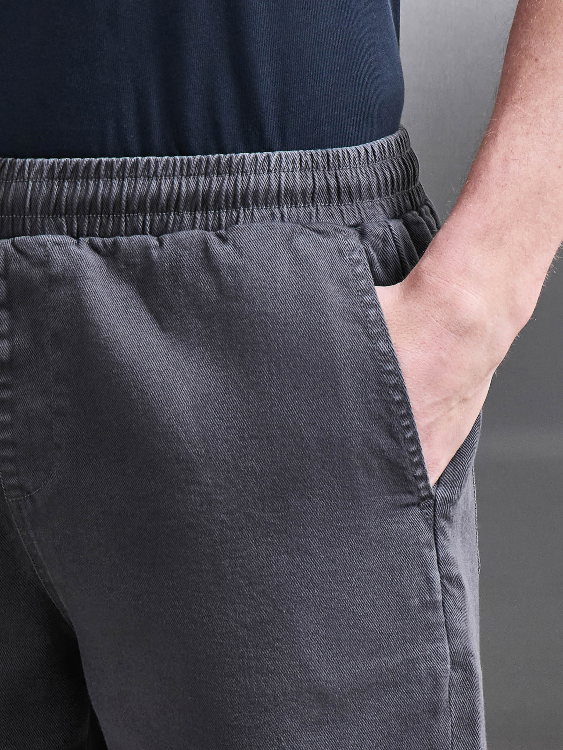 Mens Cotton Twill Stretch Short in Grey